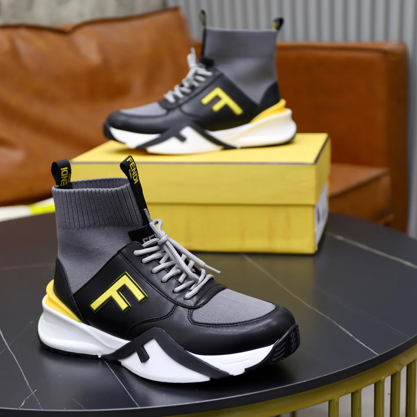 Кроссовки Женские Fendi 211481