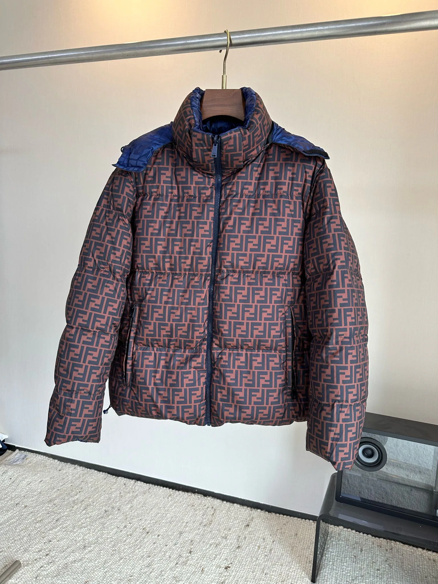 Куртки И Пуховики Мужские Fendi 607837