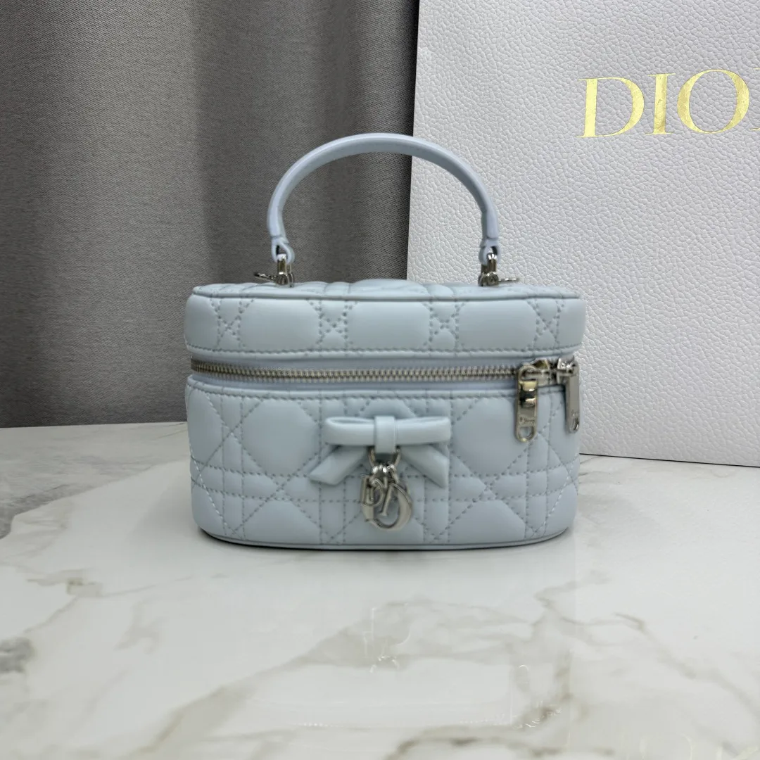 Классические Сумки Женские Christian Dior 11905725