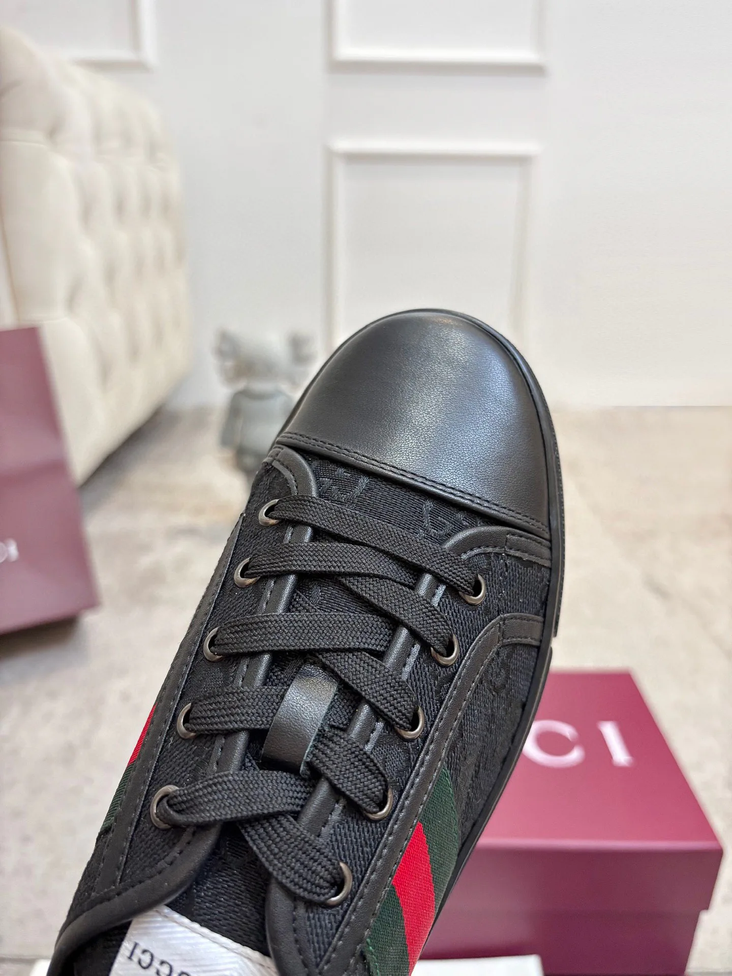 Кроссовки Женские Gucci 18901600