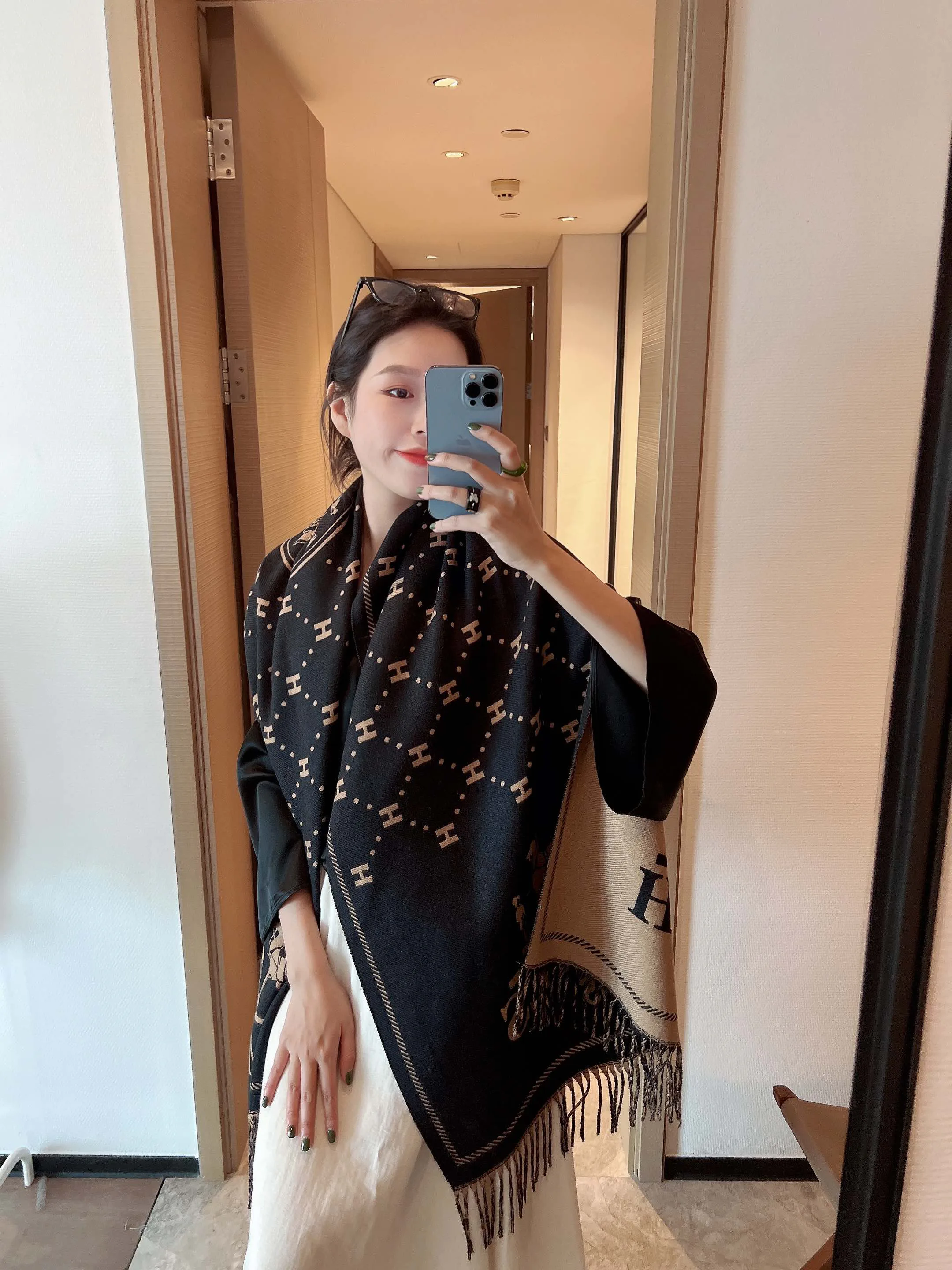 Шарфы Hermes 1973643