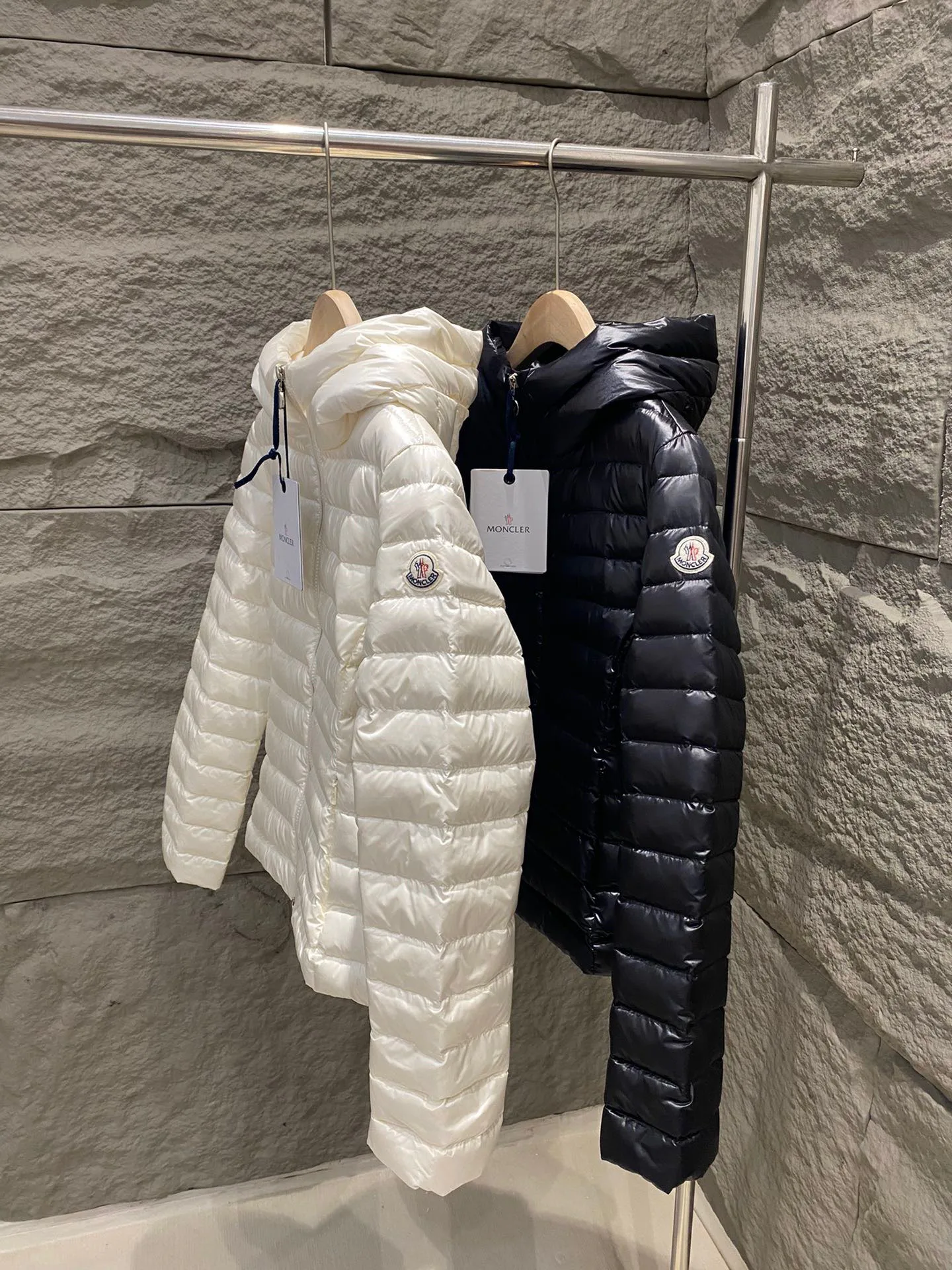 Куртки И Пуховики Женские Moncler 17964338