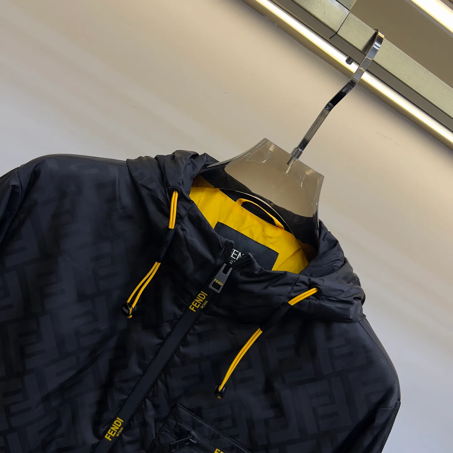 Куртки И Пуховики Мужские Fendi 146095