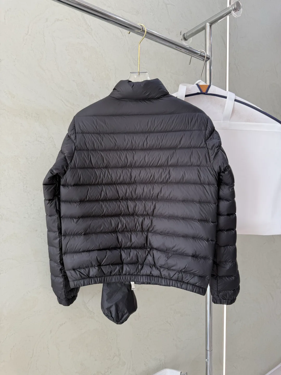 Куртки И Пуховики Женские Moncler 19636254