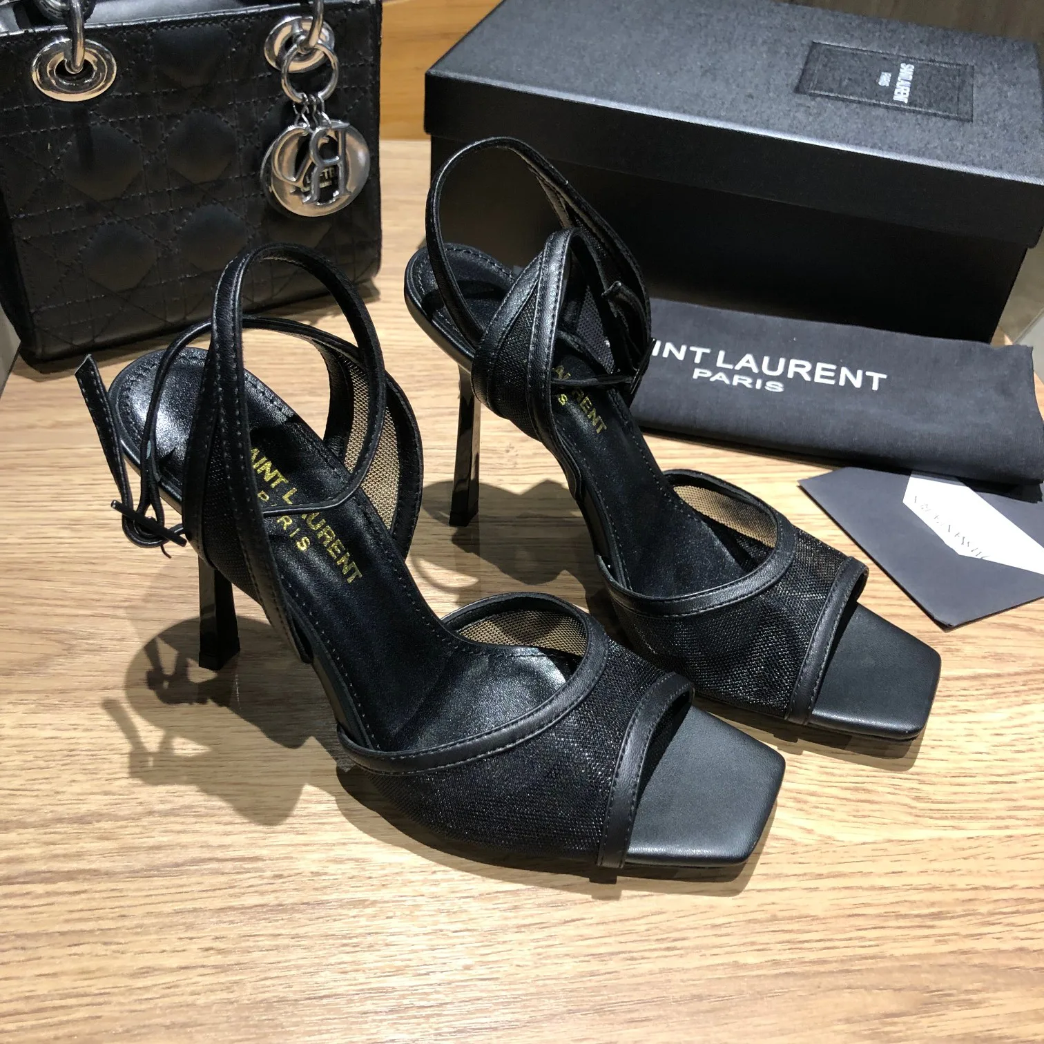 Босоножки Женские Saint Laurent 11220470