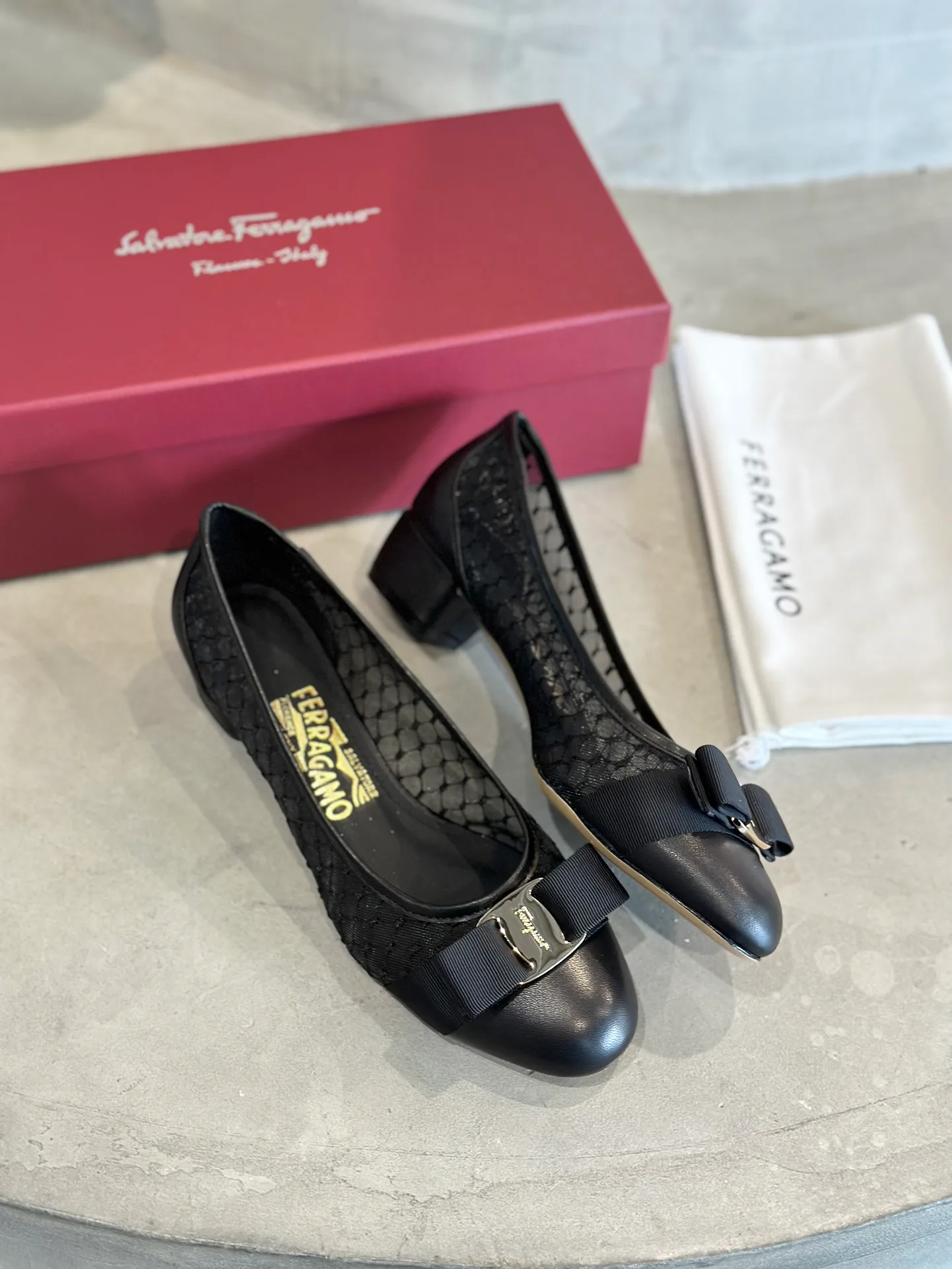 Туфли Женские Salvatore Ferragamo 17642591