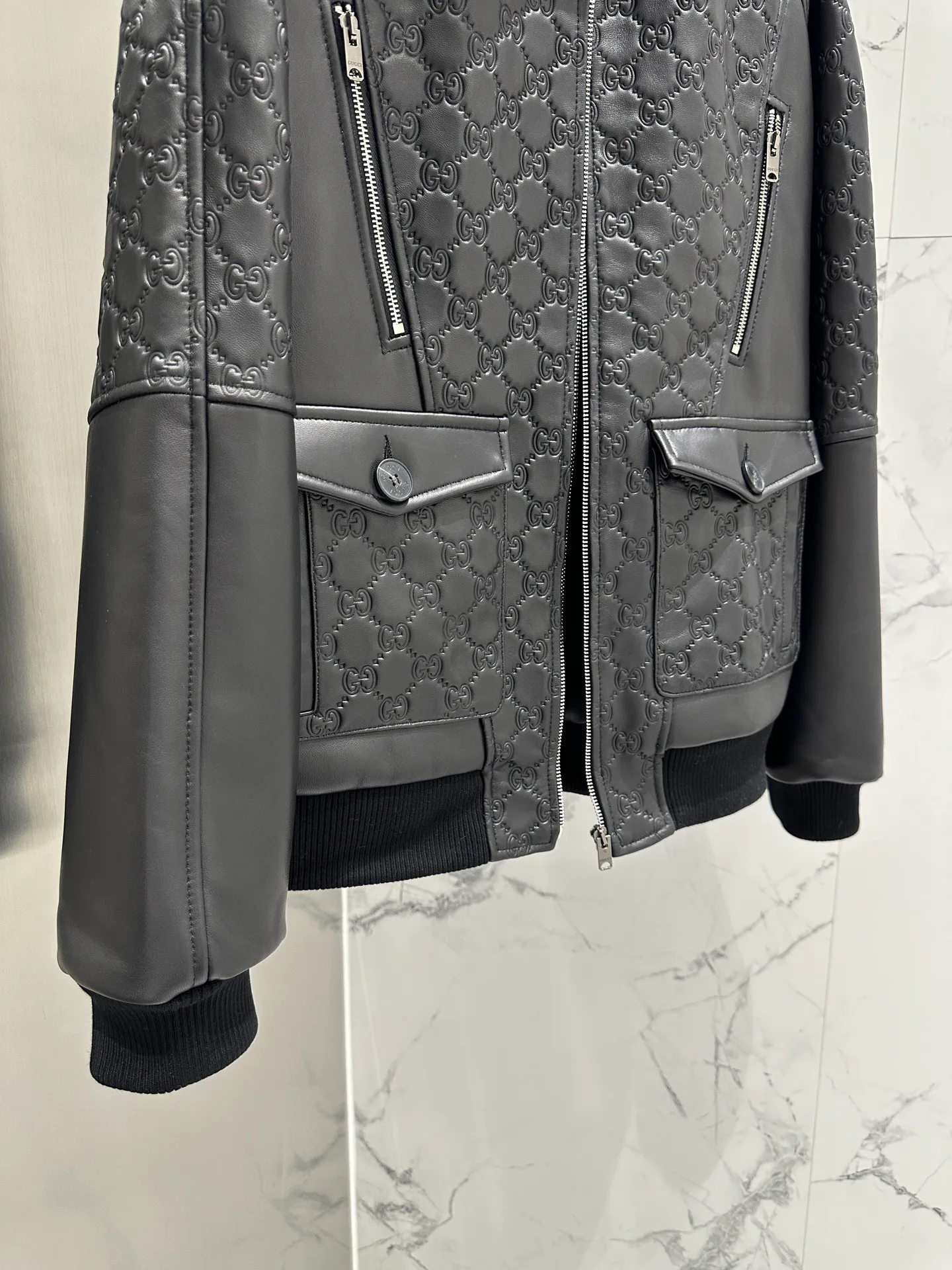 Кожаные Куртки И Дублёнки Мужские Gucci 11181070