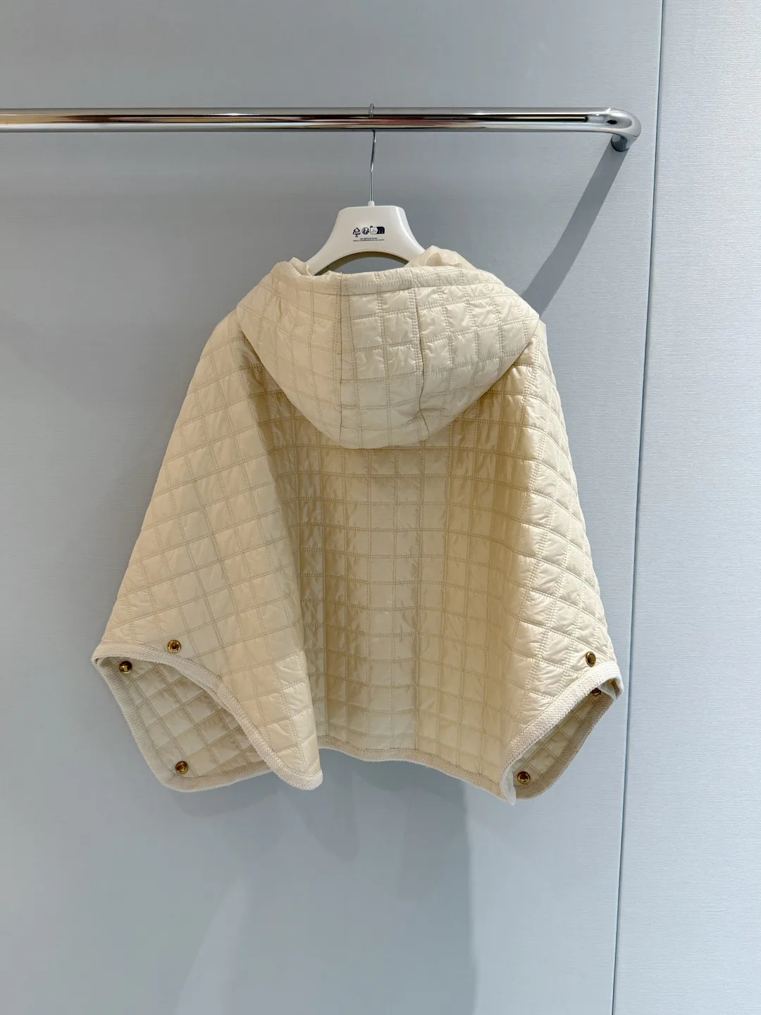 Куртки И Пуховики Женские Moncler 18050013