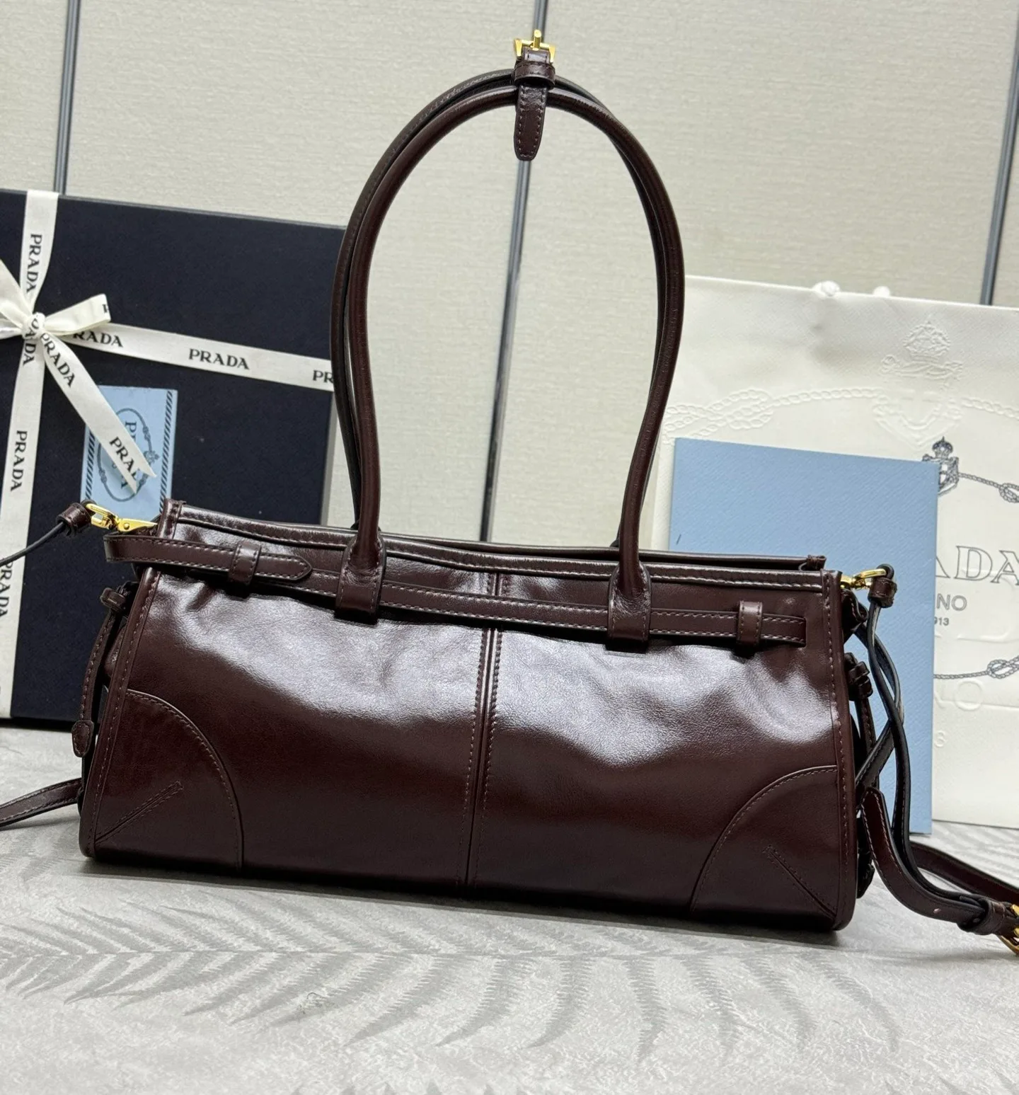 Классические Сумки Женские Prada 11462506