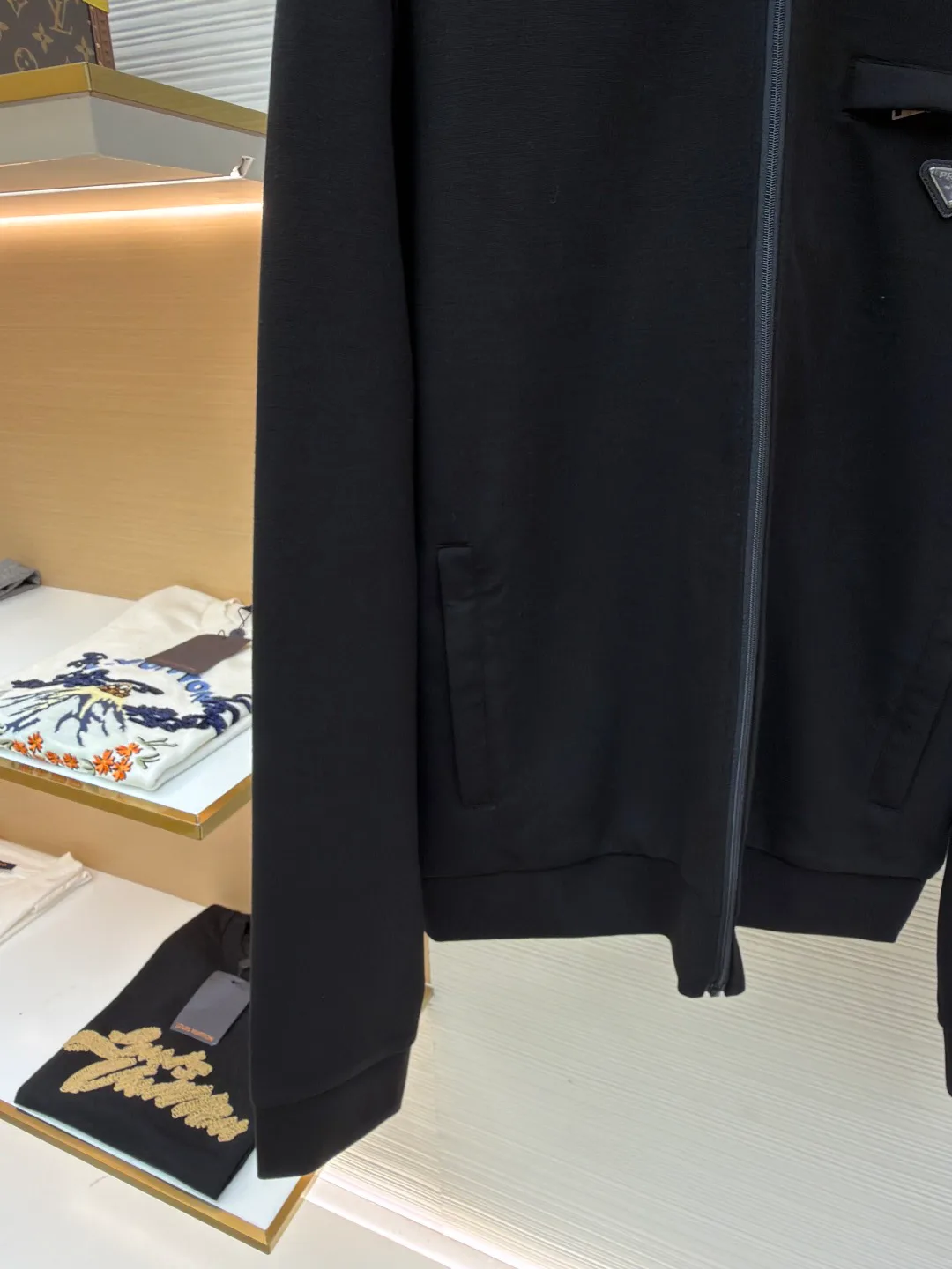 Куртки И Пуховики Мужские Prada 8973505