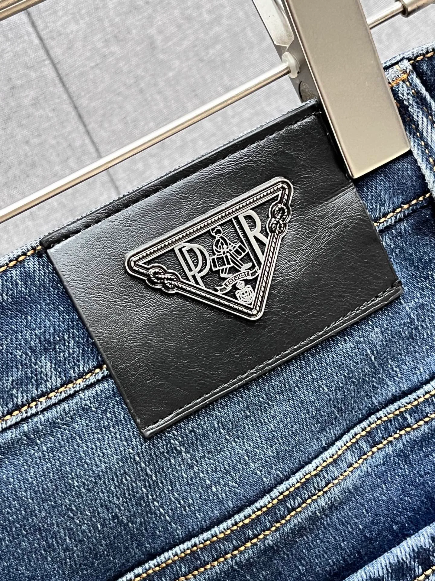 Джинсы Мужские Prada 9175079
