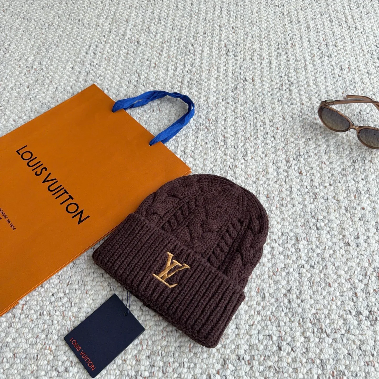 Головные Уборы Louis Vuitton 18450105
