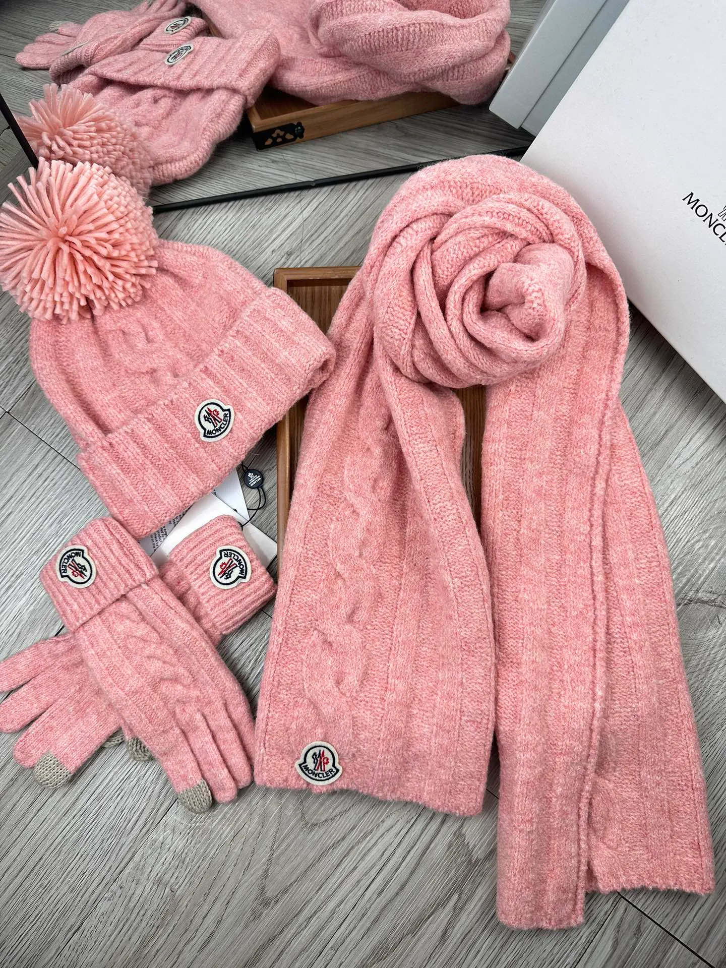 Головные Уборы Moncler 318485