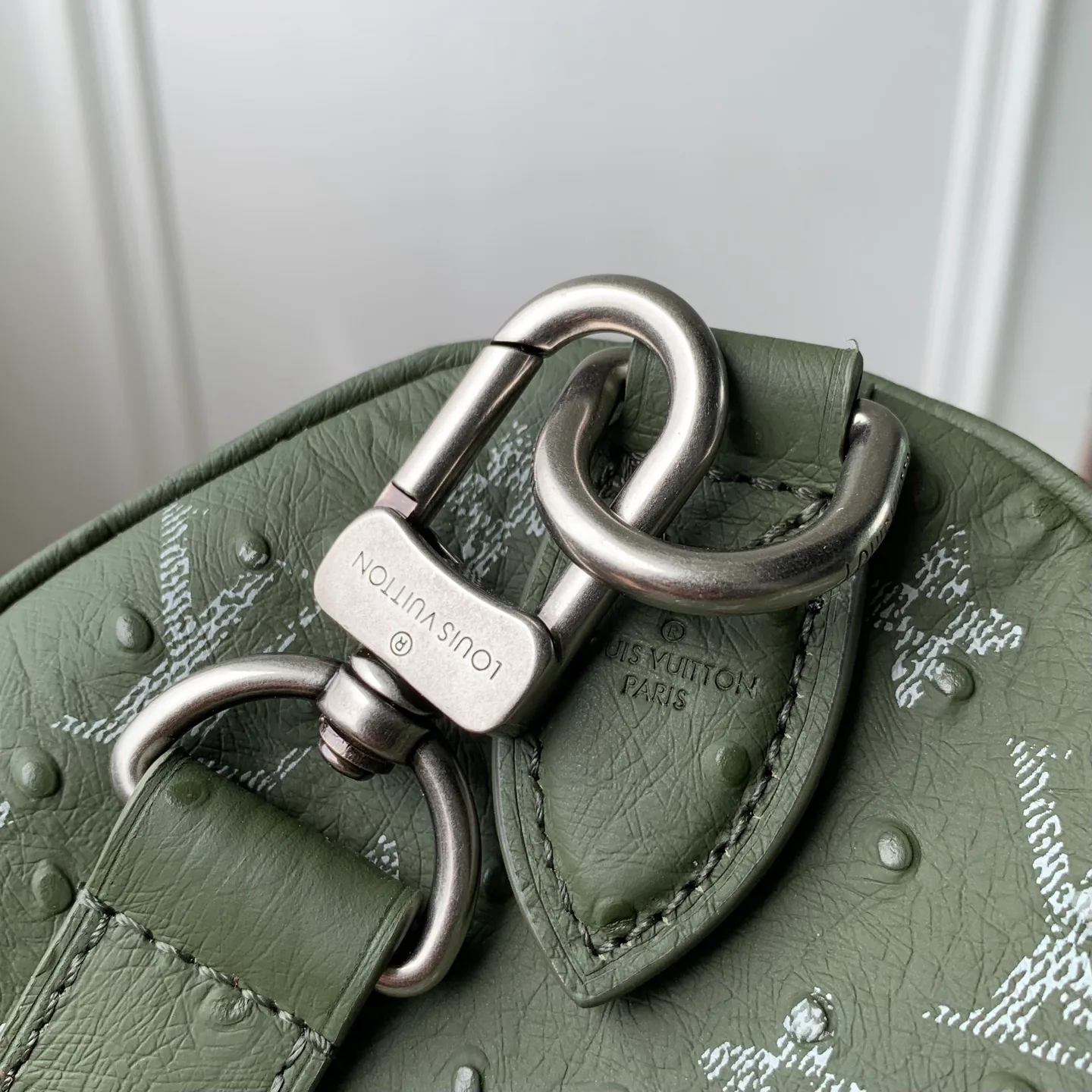 Классические Сумки Женские Louis Vuitton 18147447