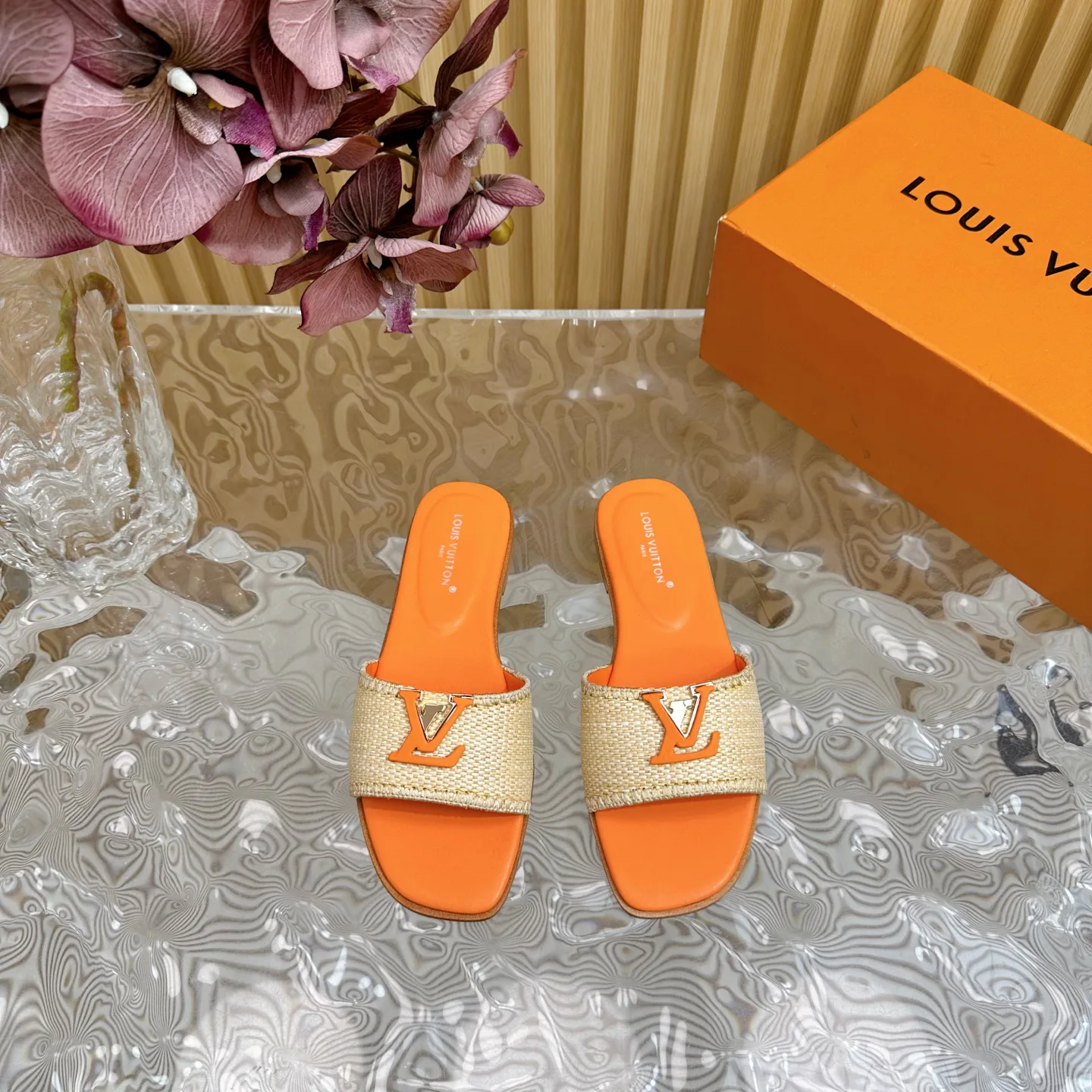 Шлепанцы Женские Louis Vuitton 629246