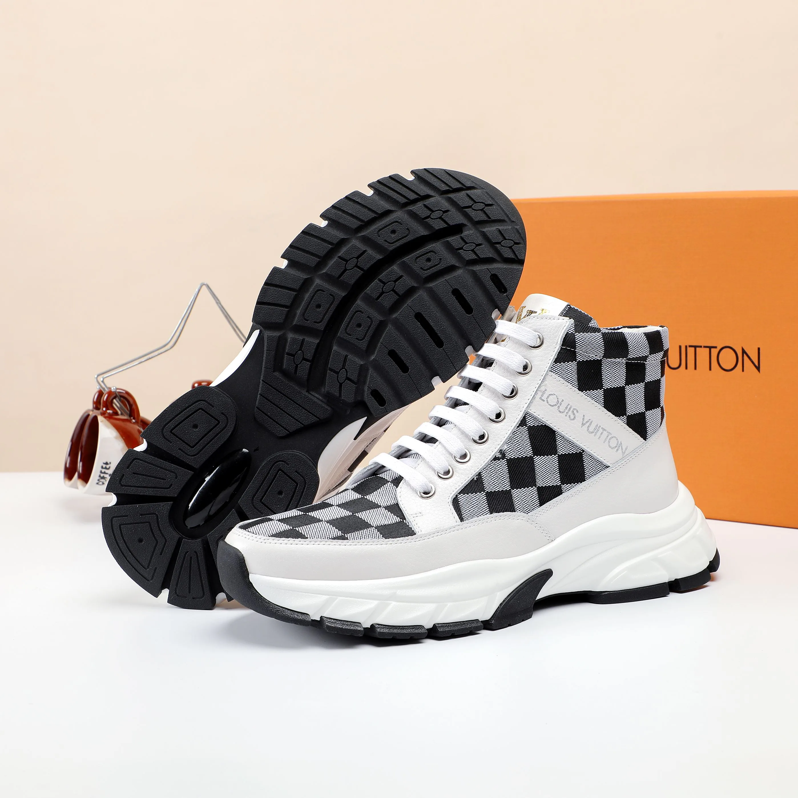 Кроссовки Мужские Louis Vuitton 1062407
