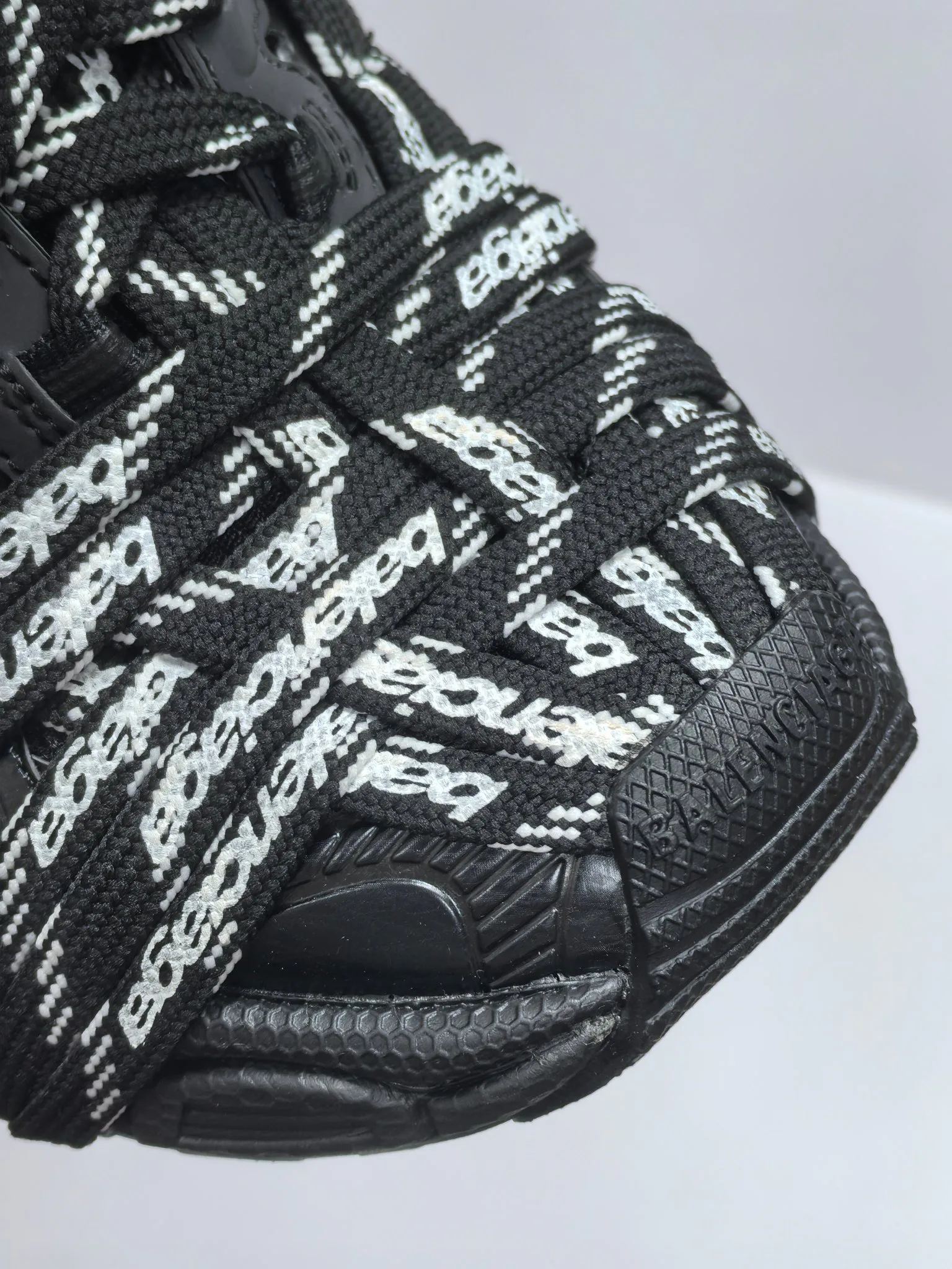 Кроссовки Женские Balenciaga 9684227