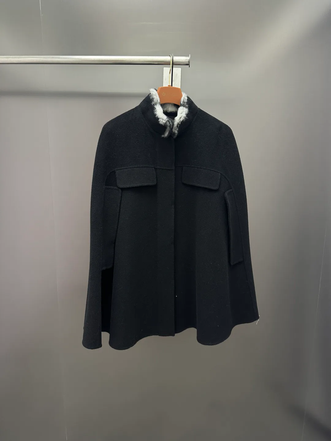 Пальто Женские Loro Piana 18226712