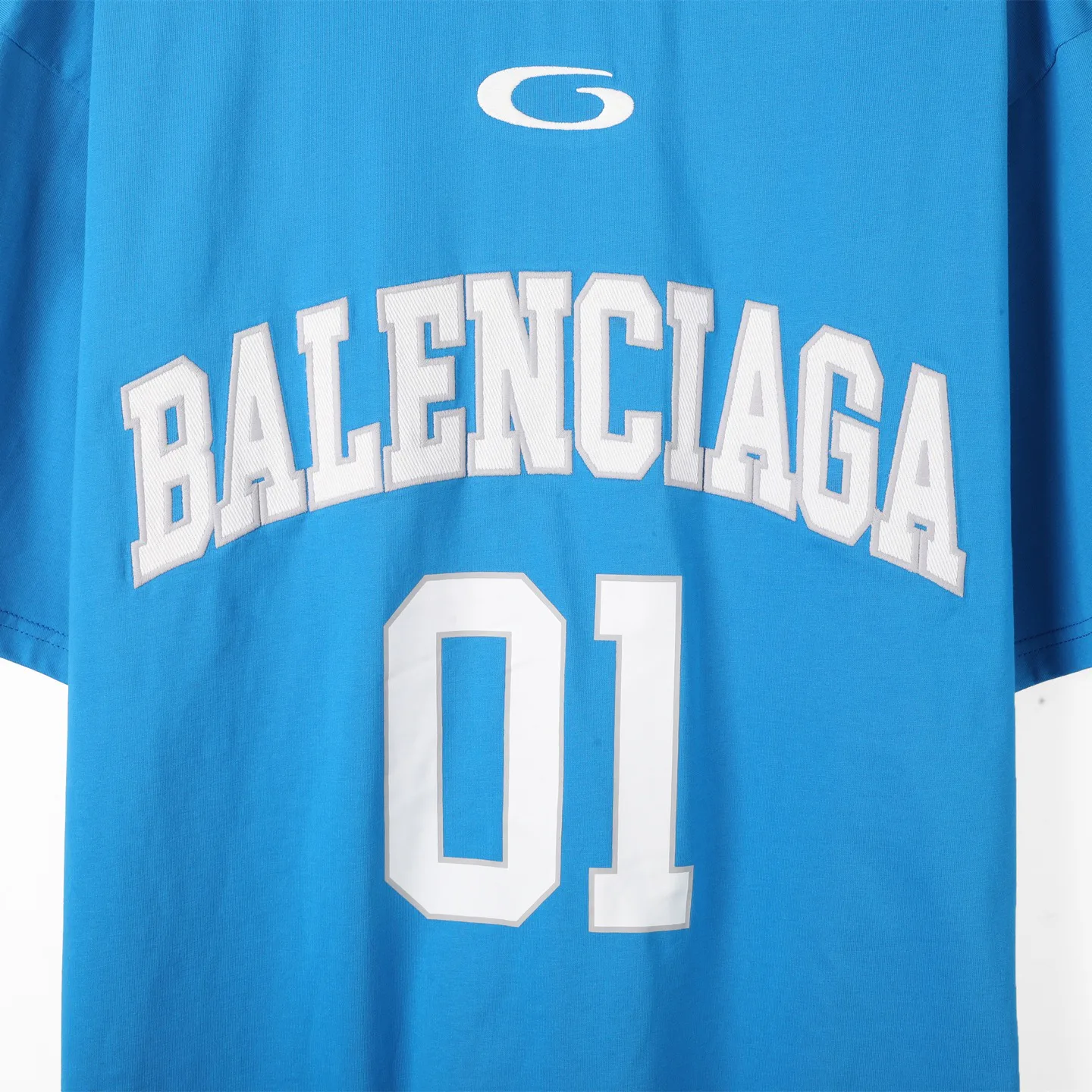 Футболки Женские Balenciaga 18190799