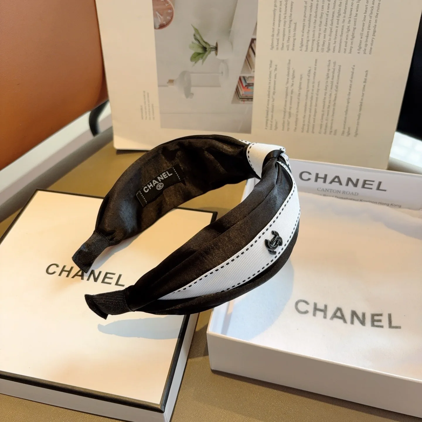 Головные Уборы Chanel 11469130