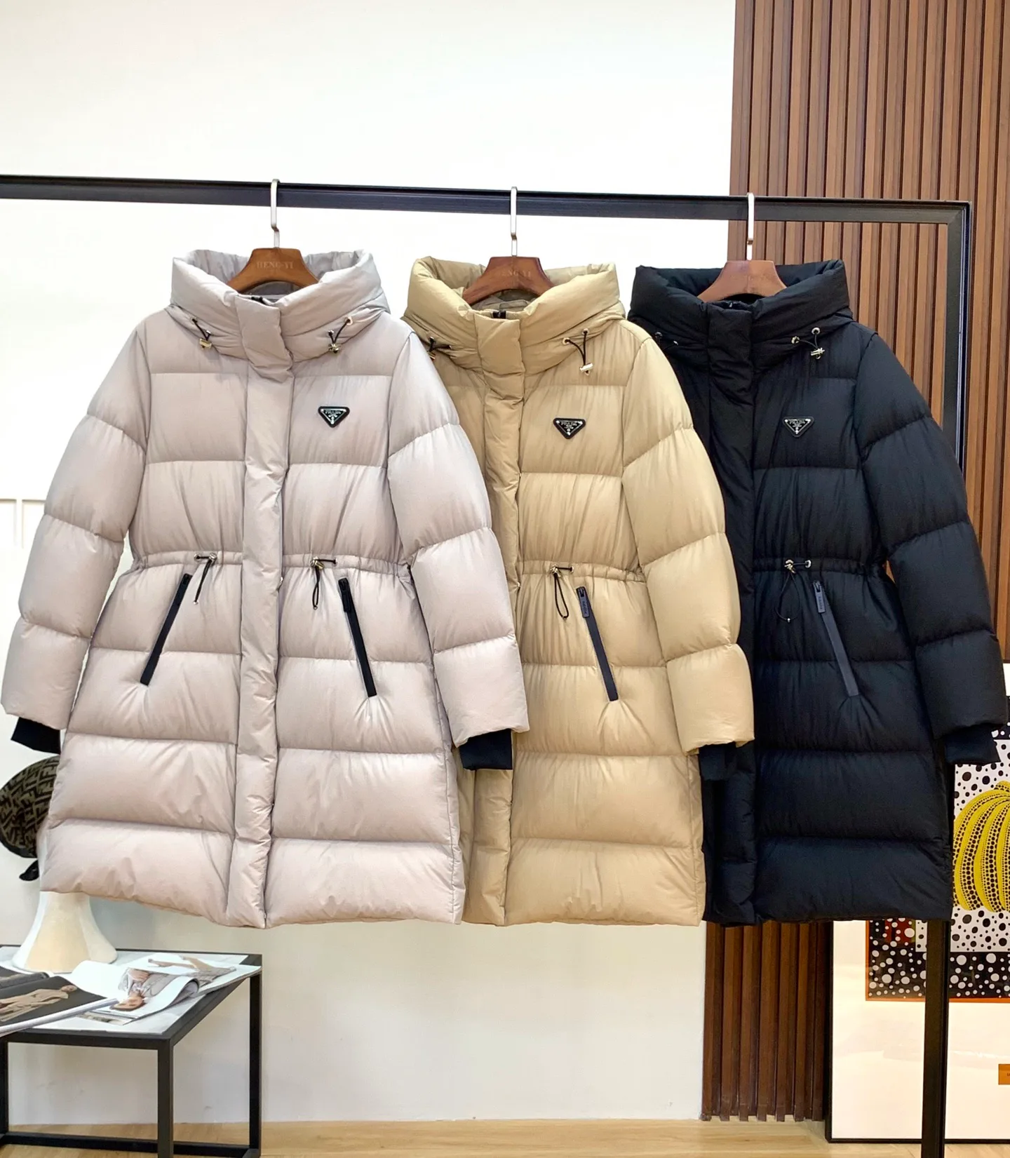 Пуховики Женские Prada 287015