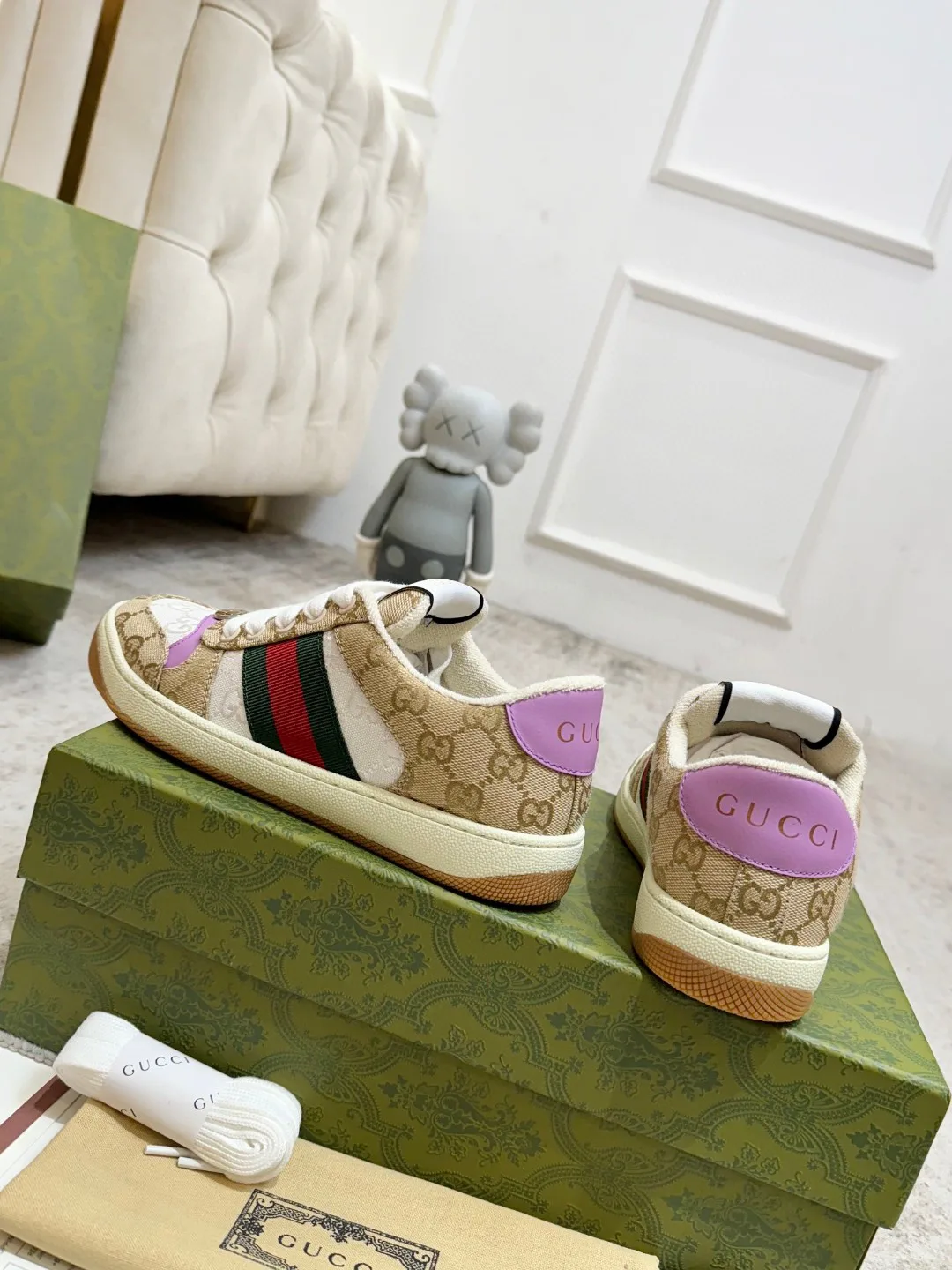 Кроссовки Женские Gucci 944963