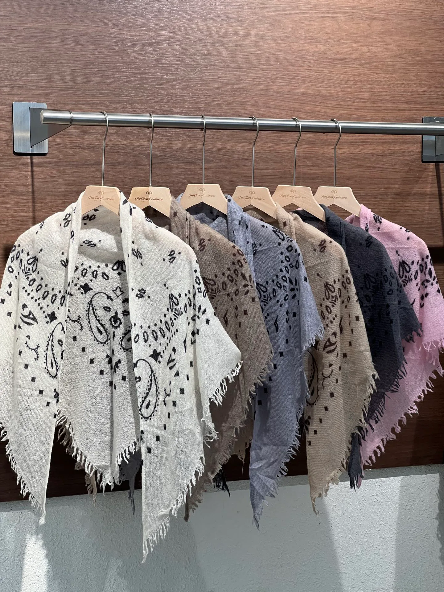 Шарфы Loro Piana 18427088