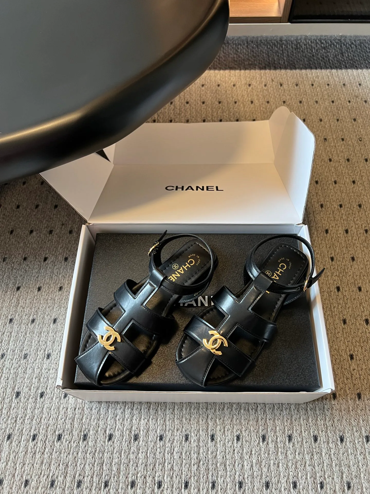 Босоножки Женские Chanel 16931519