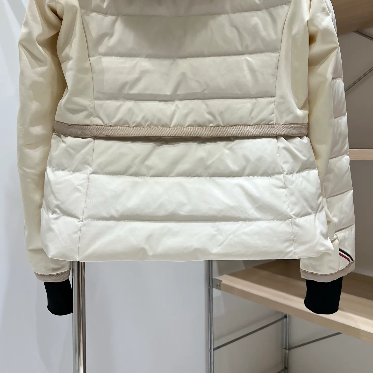 Куртки И Пуховики Женские Moncler 18723747