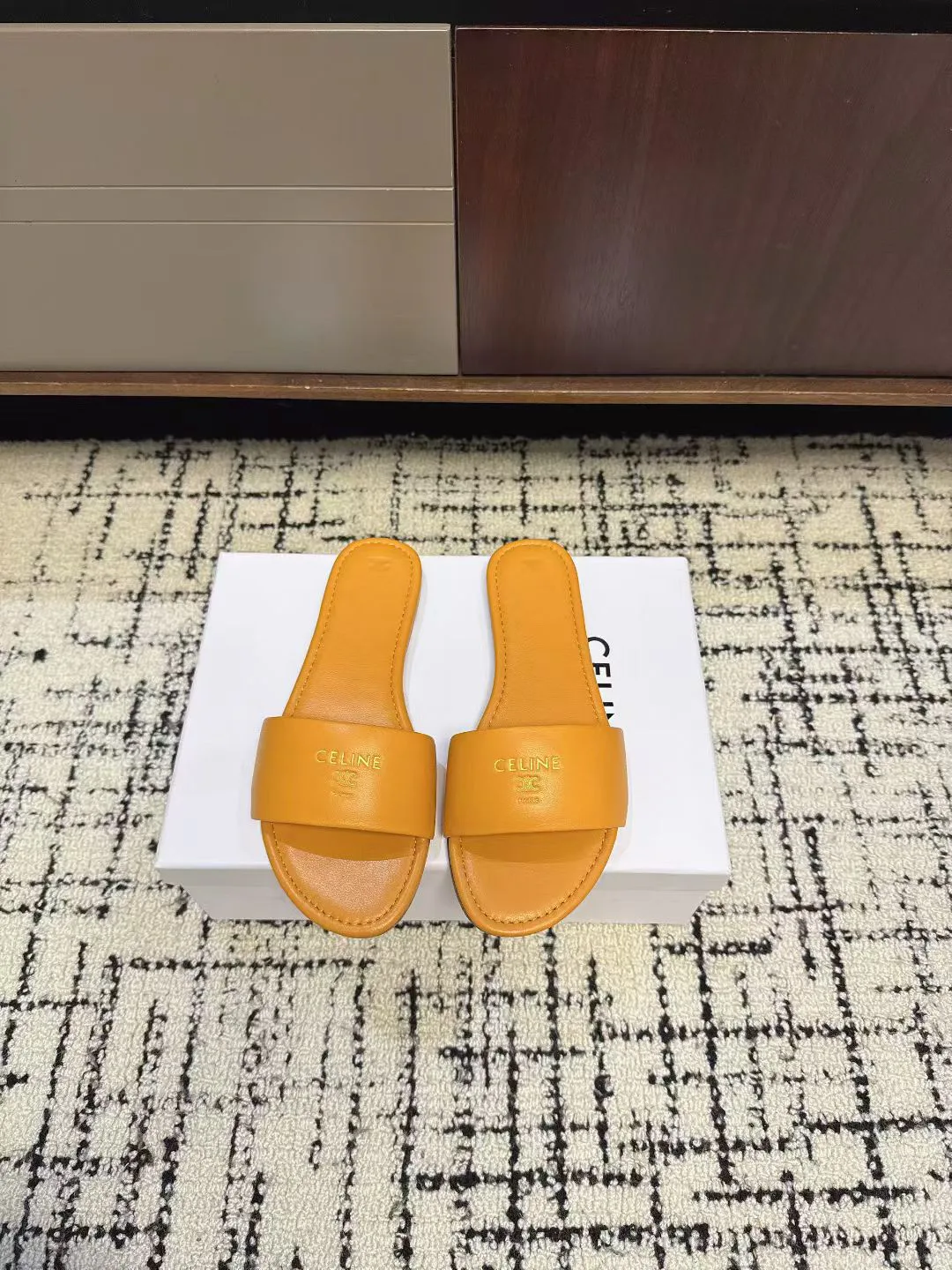 Шлепанцы Женские Celine 8999652