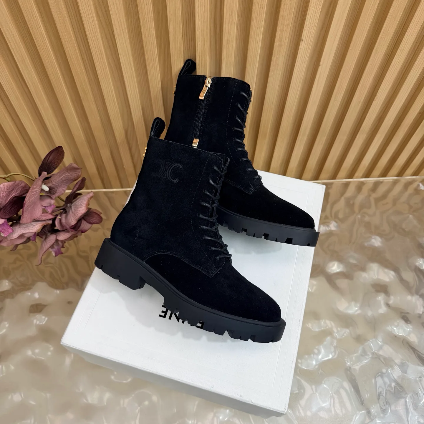 Ботинки Женские Celine 18235171