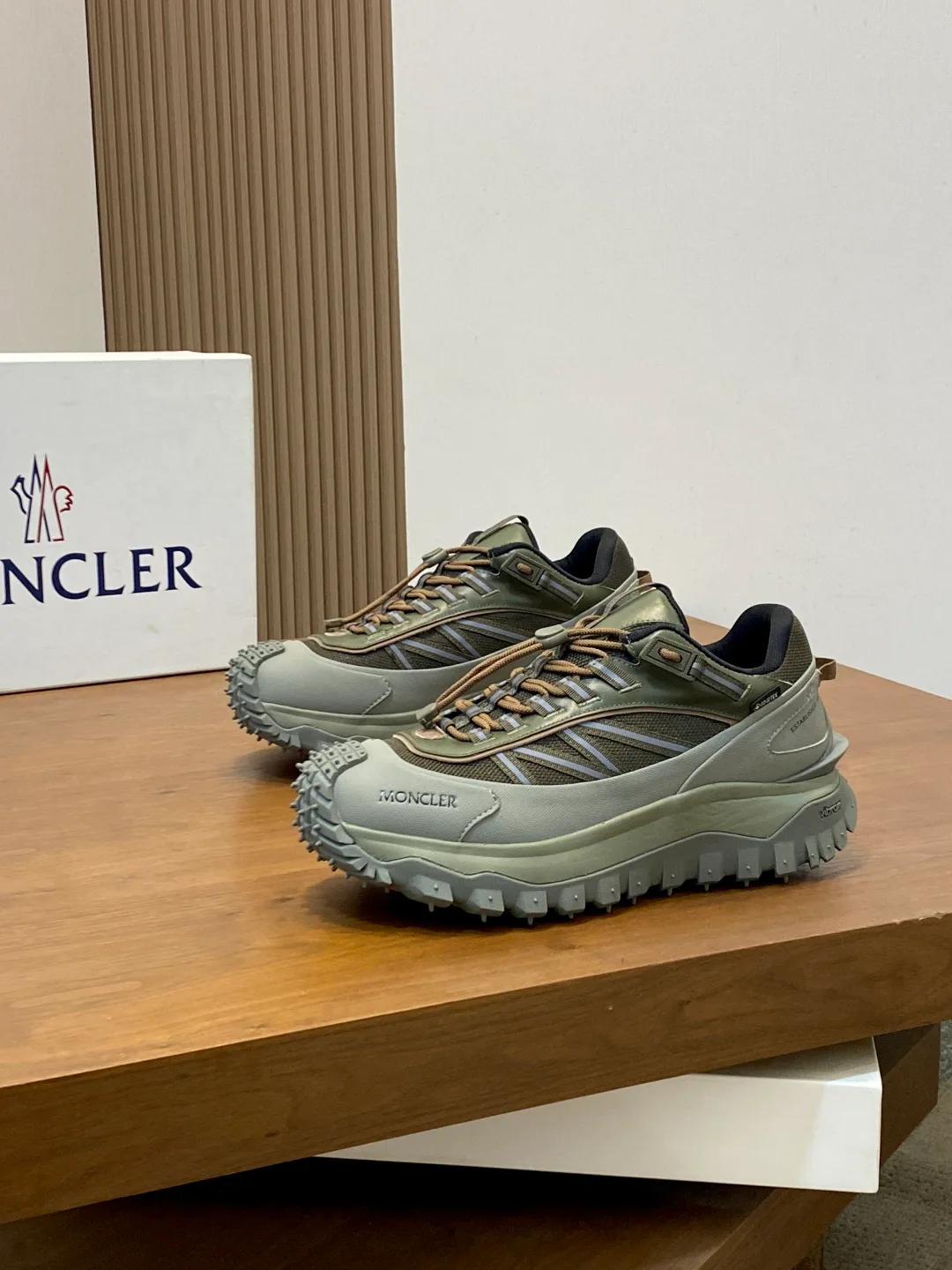 Кроссовки Мужские Moncler 19623102