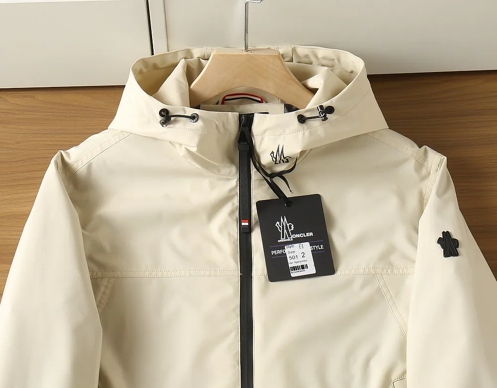 Куртки И Пуховики Мужские Moncler 17410568