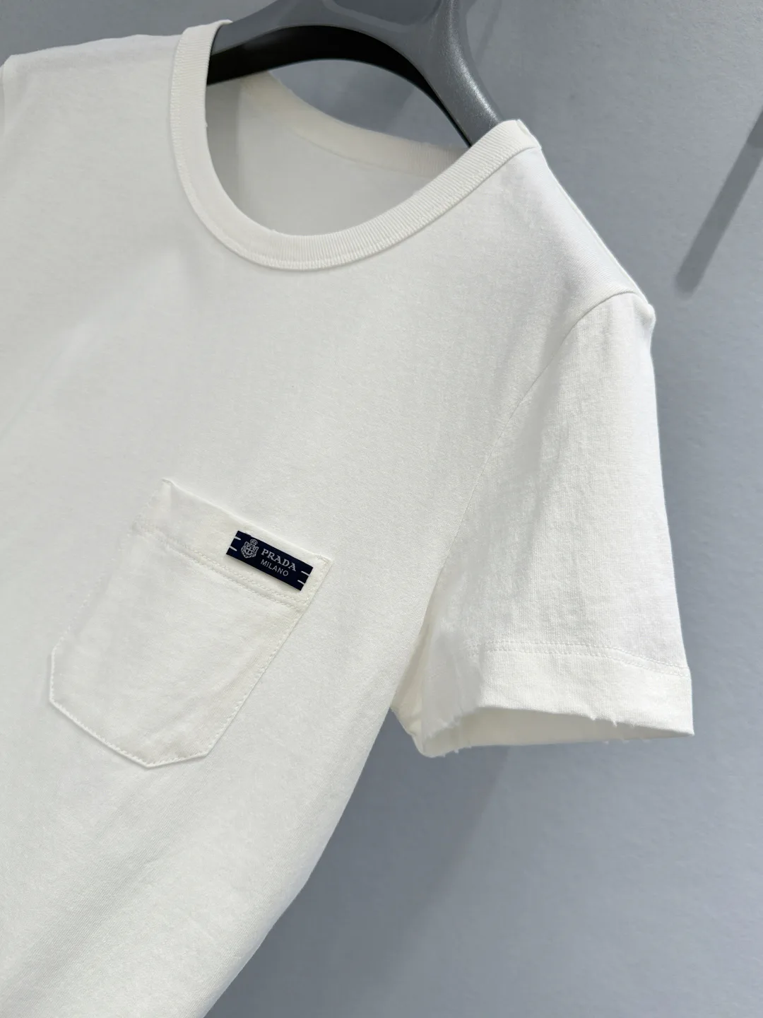 Футболки Женские Prada 13564987