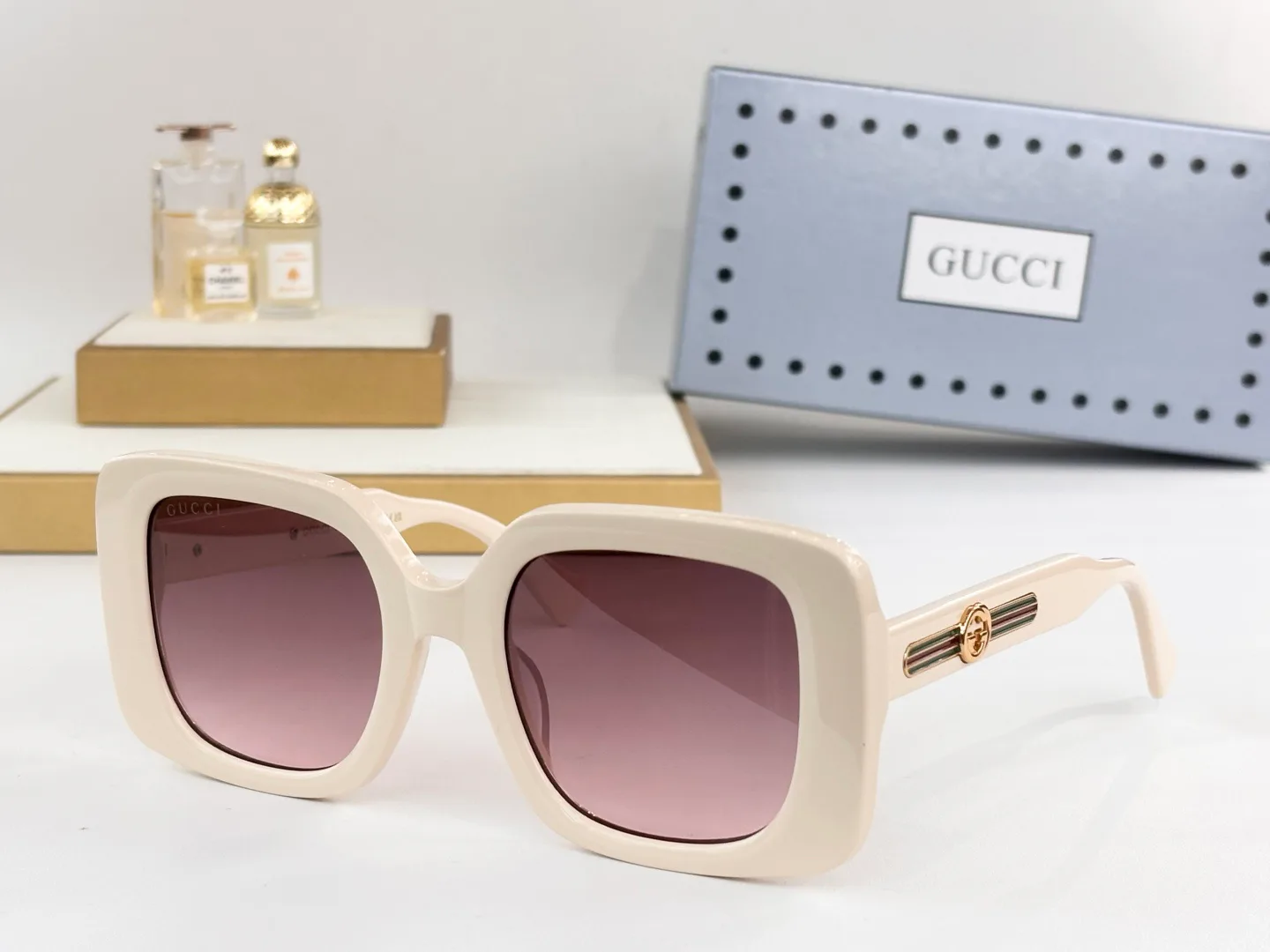 Очки Gucci 632433