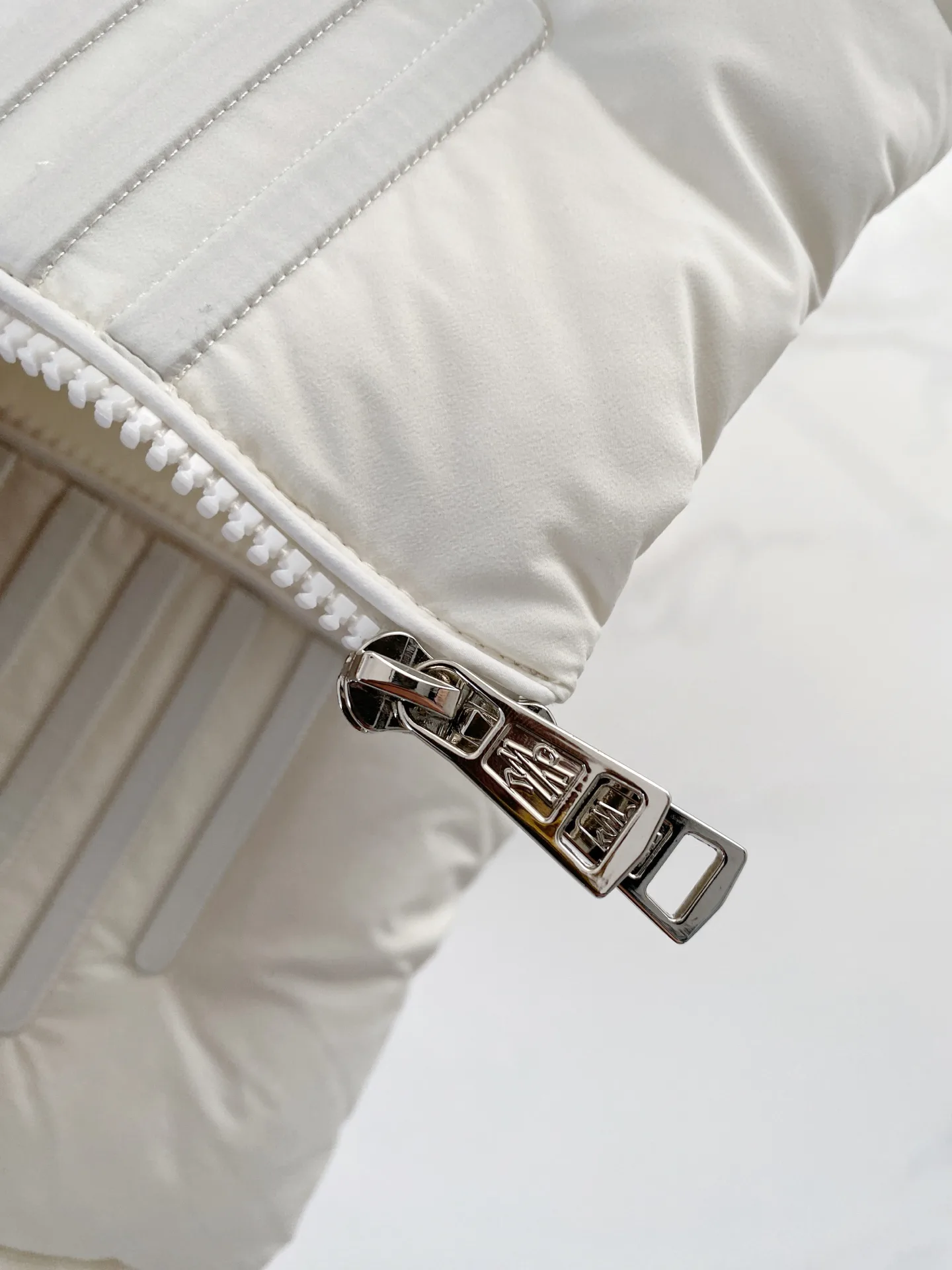 Куртки И Пуховики Мужские Moncler 1785979