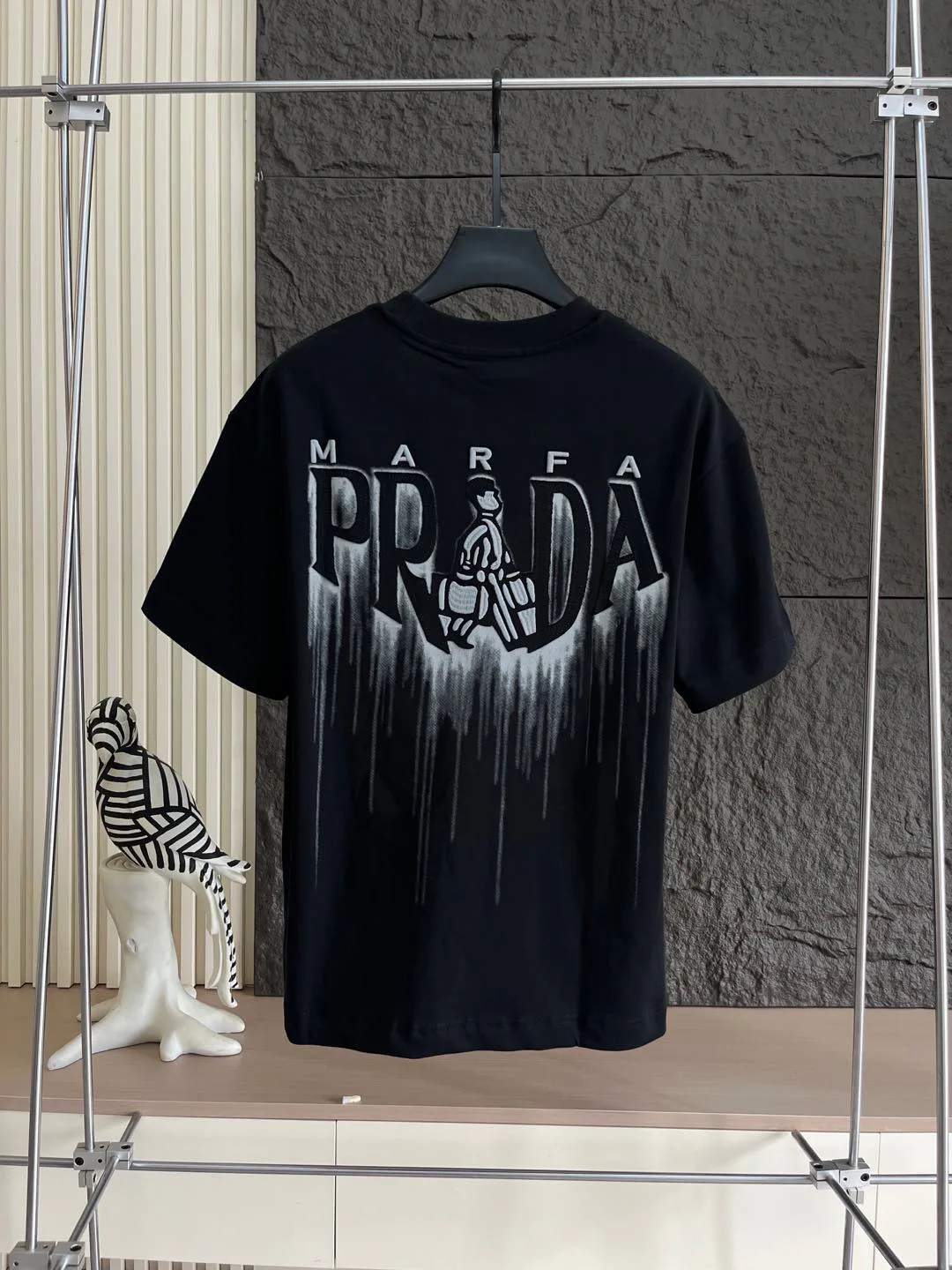 Футболки Женские Prada 448560