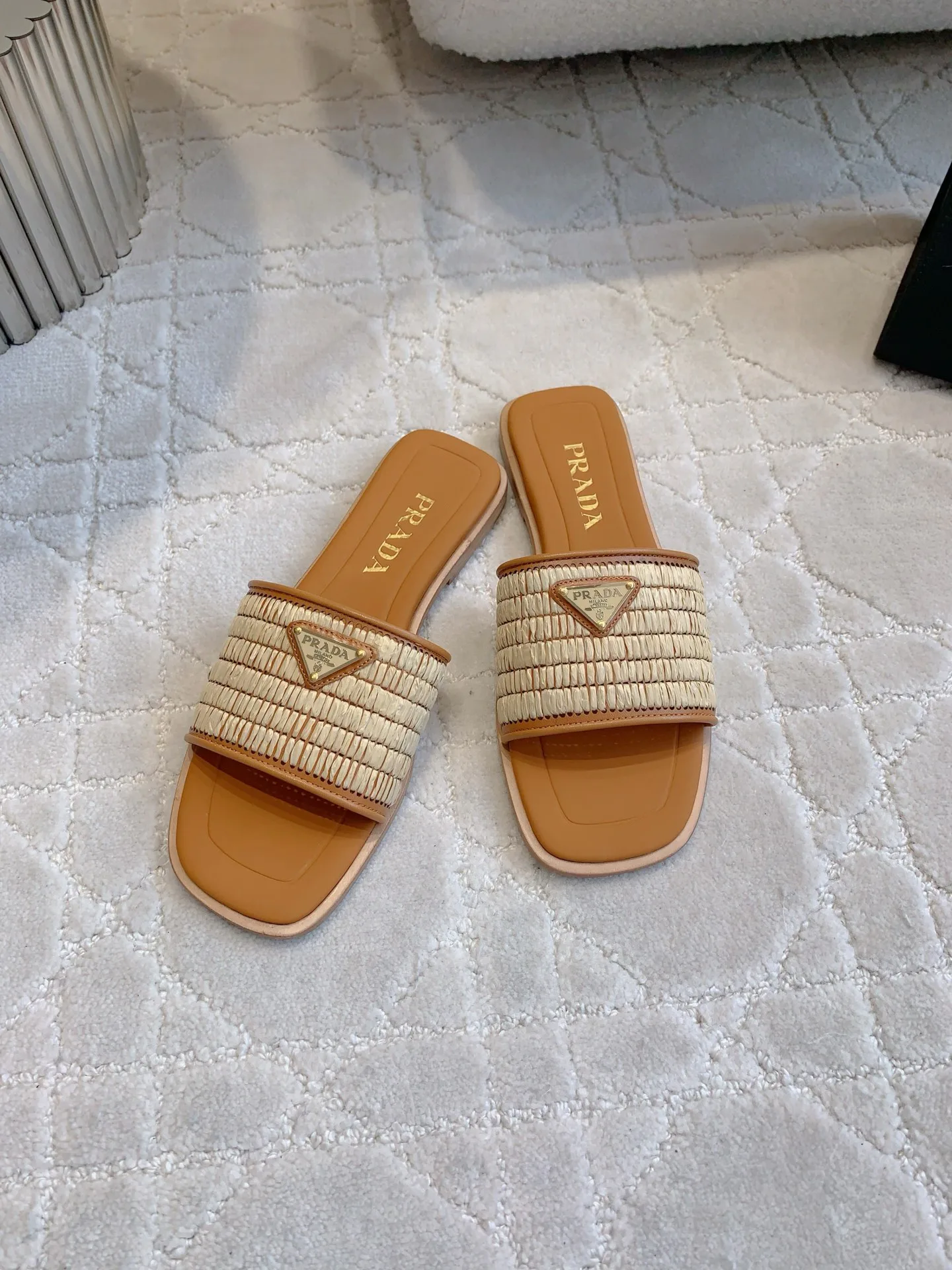 Шлепанцы Женские Prada 32440