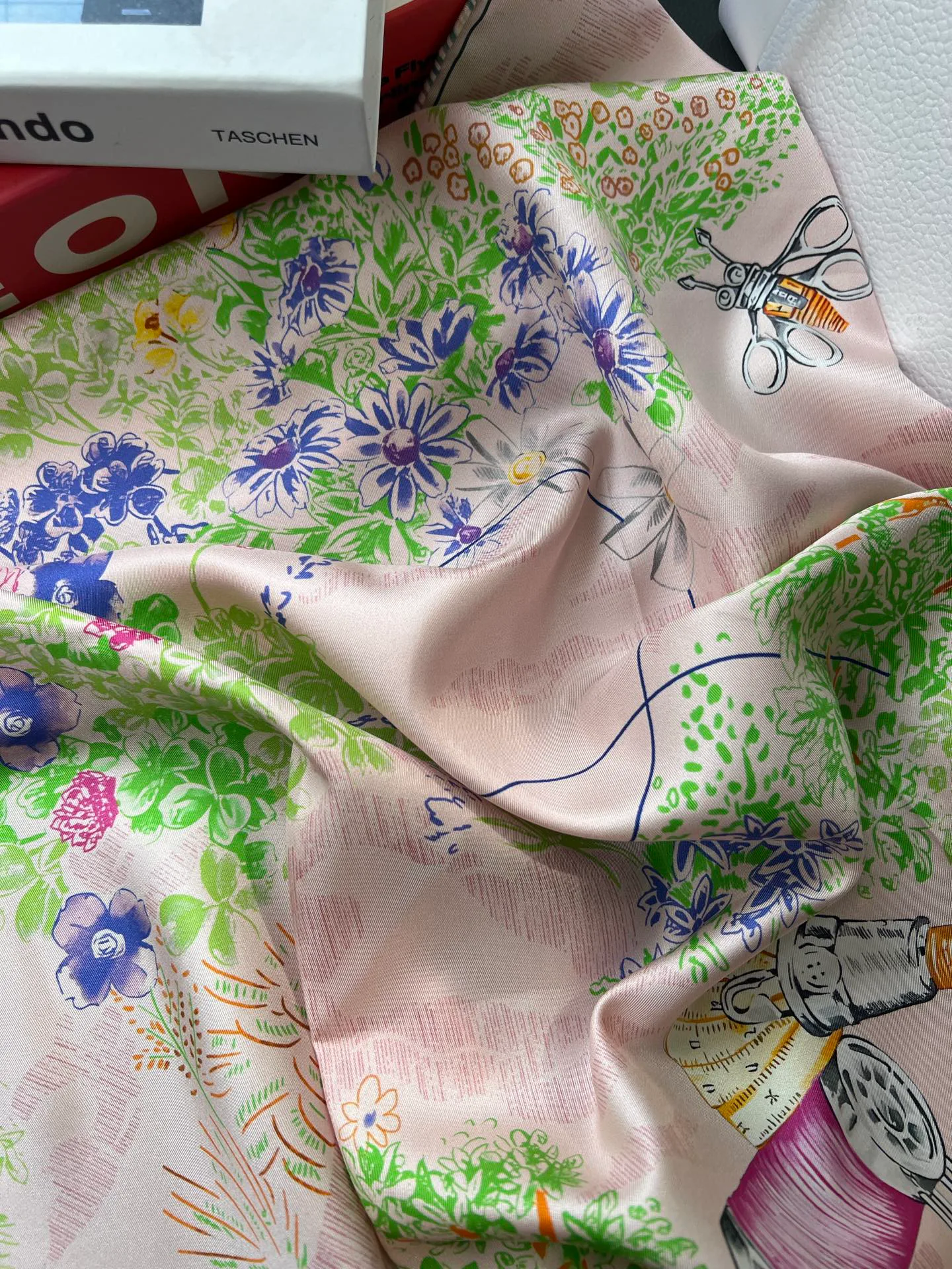 Платки Christian Dior 13478523