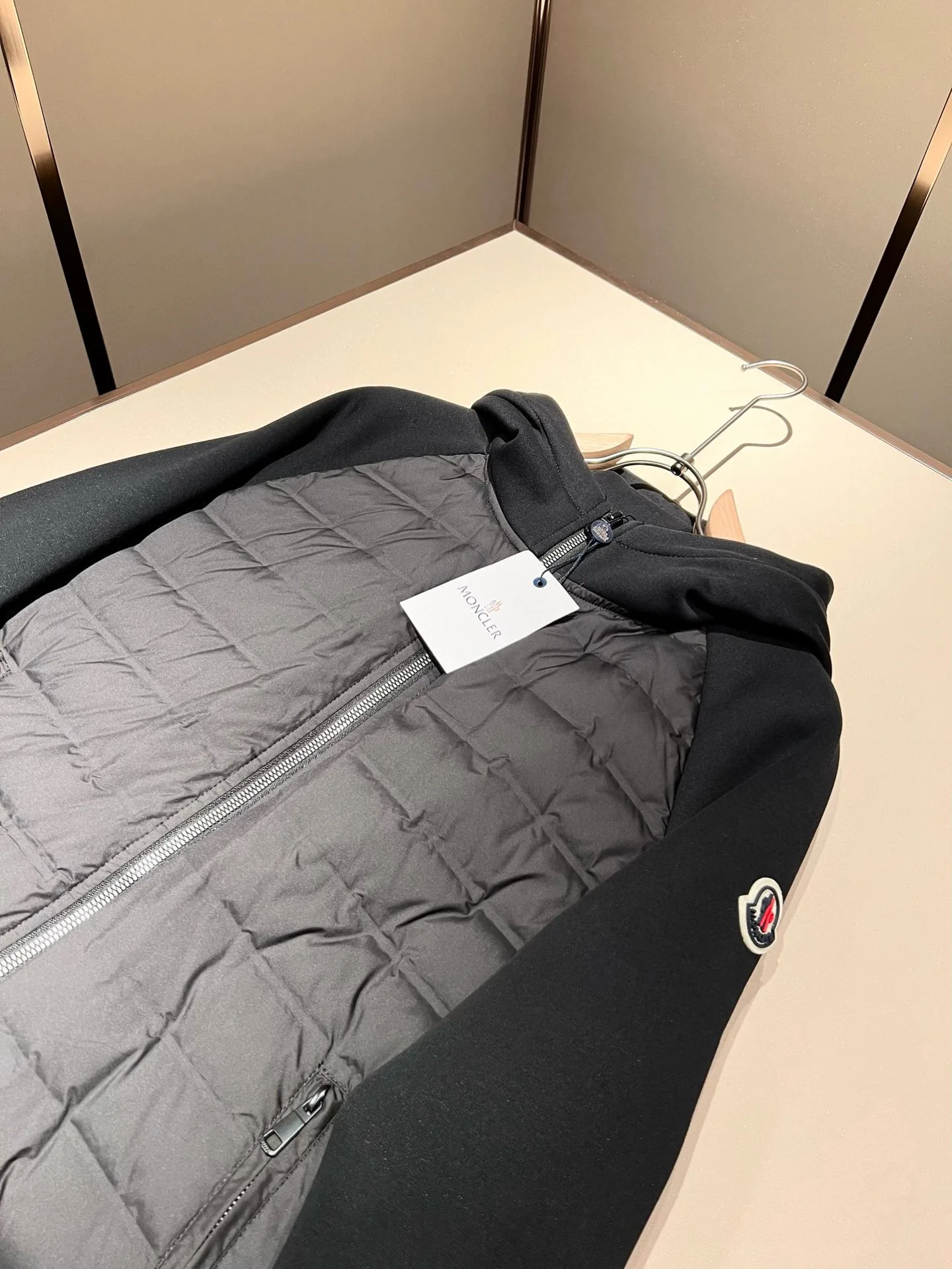 Куртки И Пуховики Мужские Moncler 940771