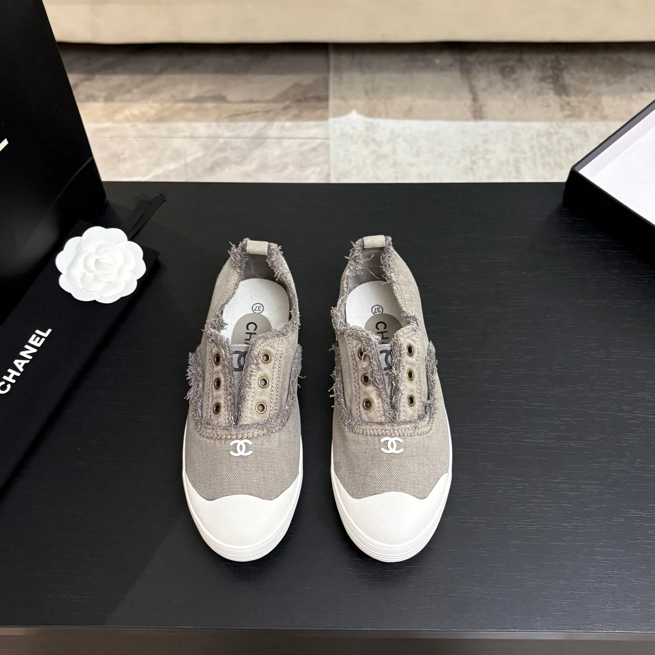 Кроссовки Женские Chanel 18062814