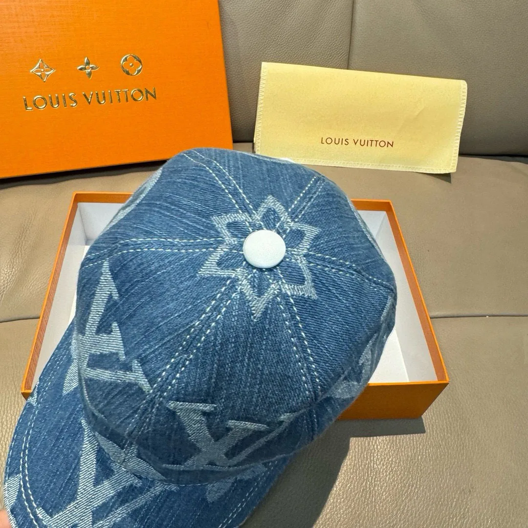 Головные Уборы Louis Vuitton 4549981