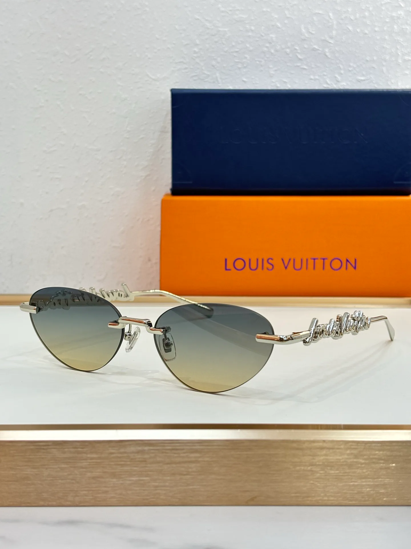 Очки Louis Vuitton 18629799