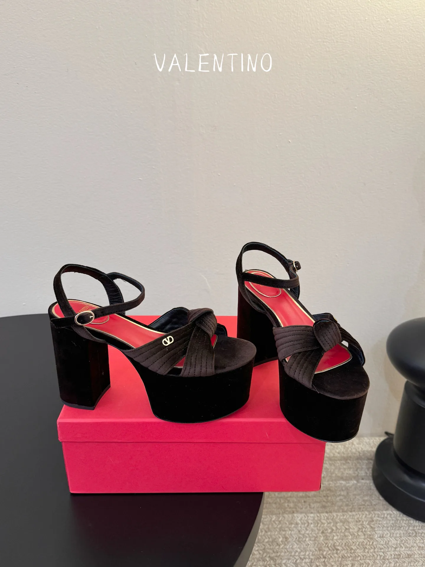 Босоножки Женские Valentino 14573333