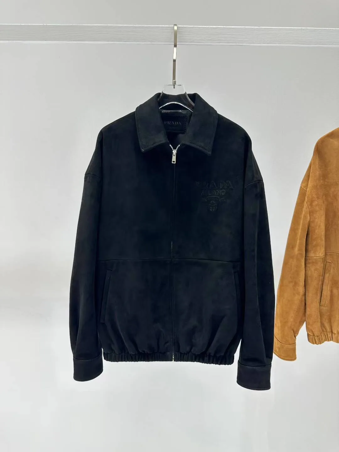 Кожаные Куртки И Дублёнки Женские Prada 13186438