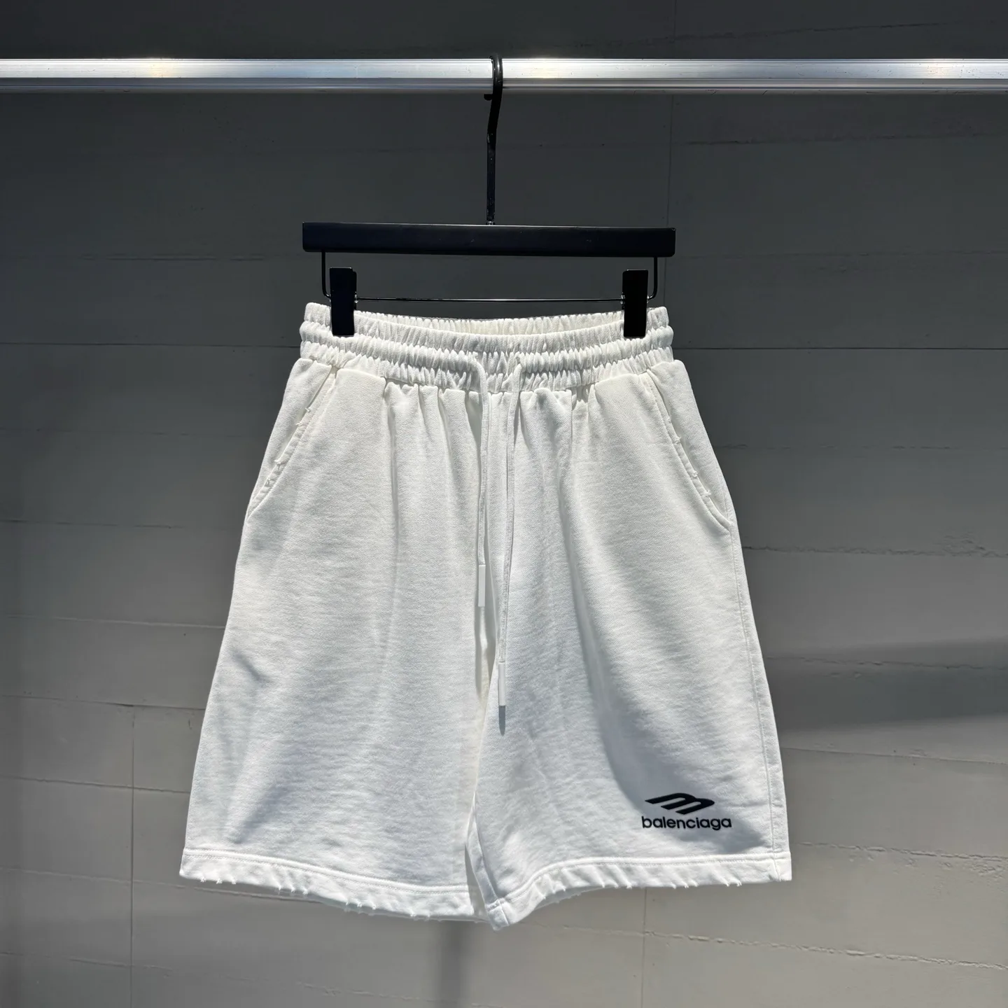 Шорты Мужские Balenciaga 13364959