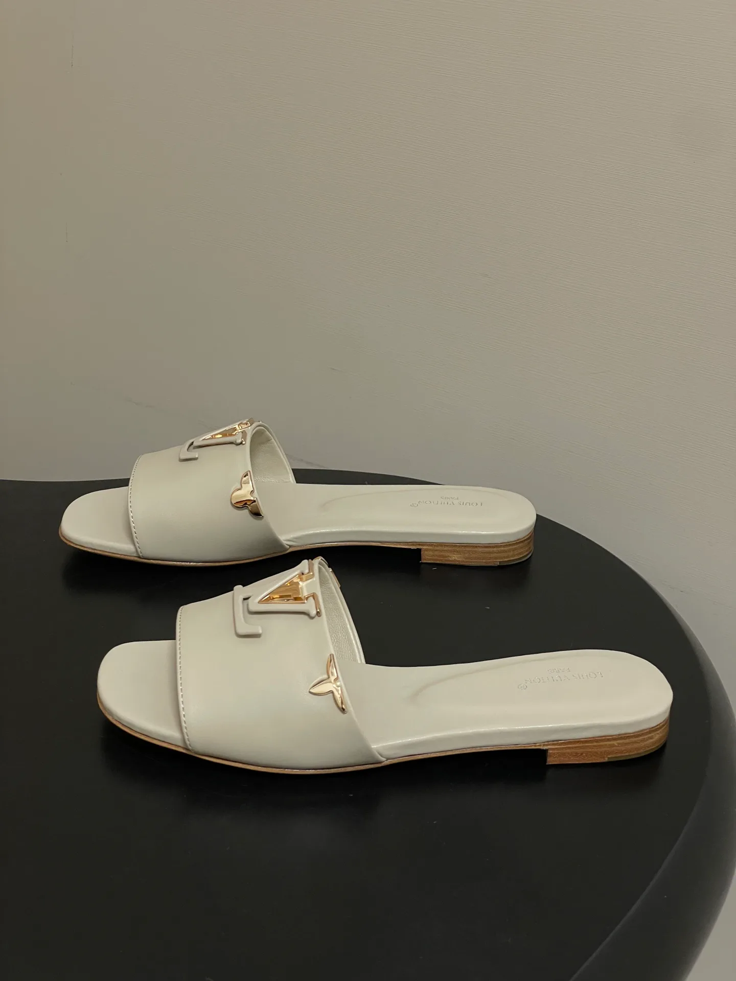 Сандалии Женские Louis Vuitton 11628723