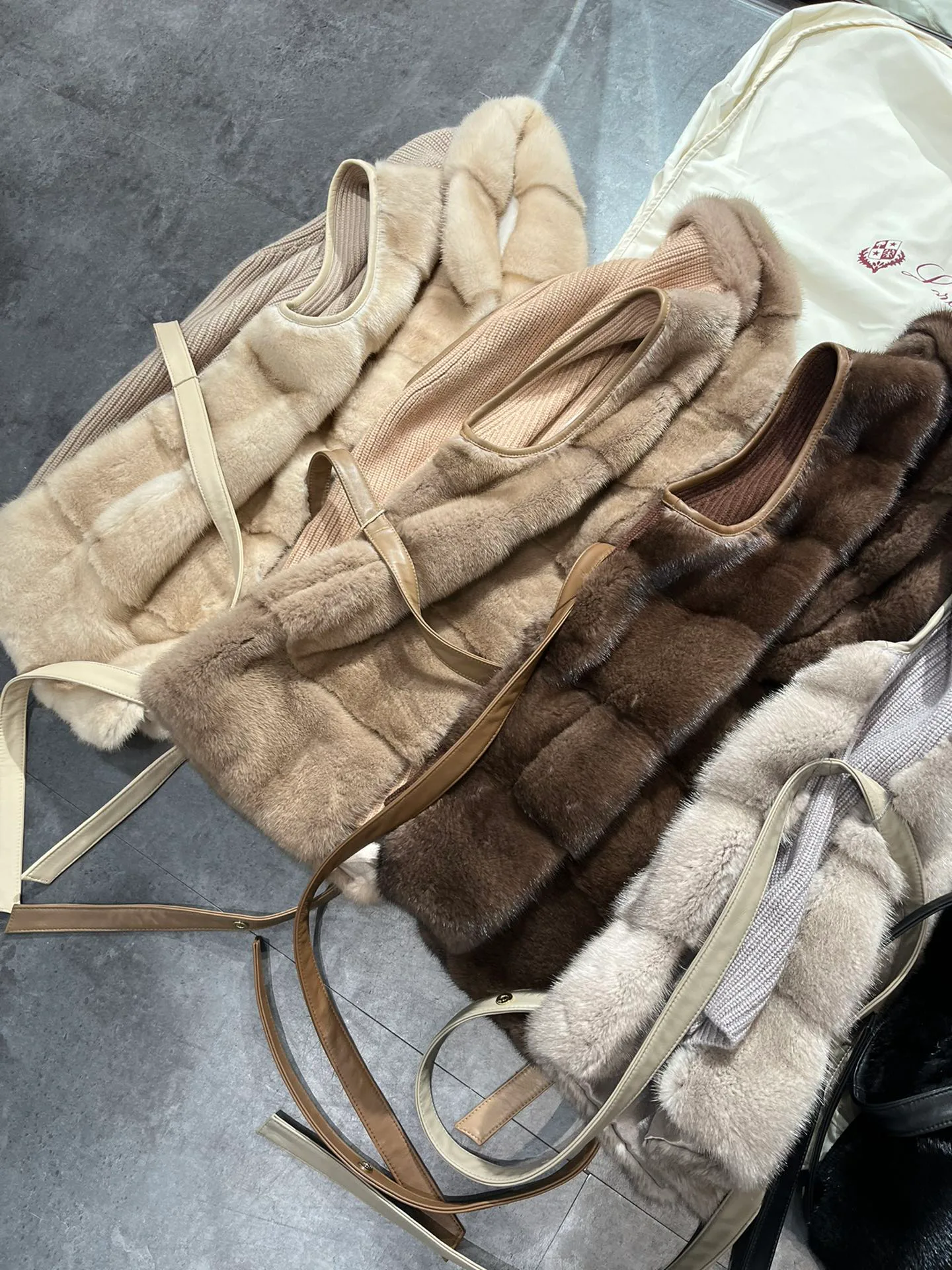 Жилеты Женские Loro Piana 18899893