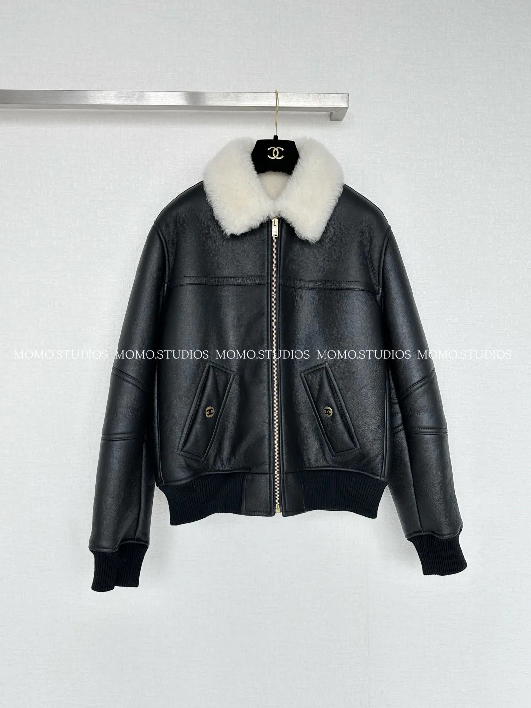 Кожаные Куртки И Дублёнки Женские Chanel 19661253