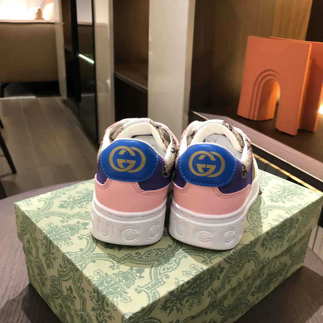 Кроссовки Женские Gucci 18445137